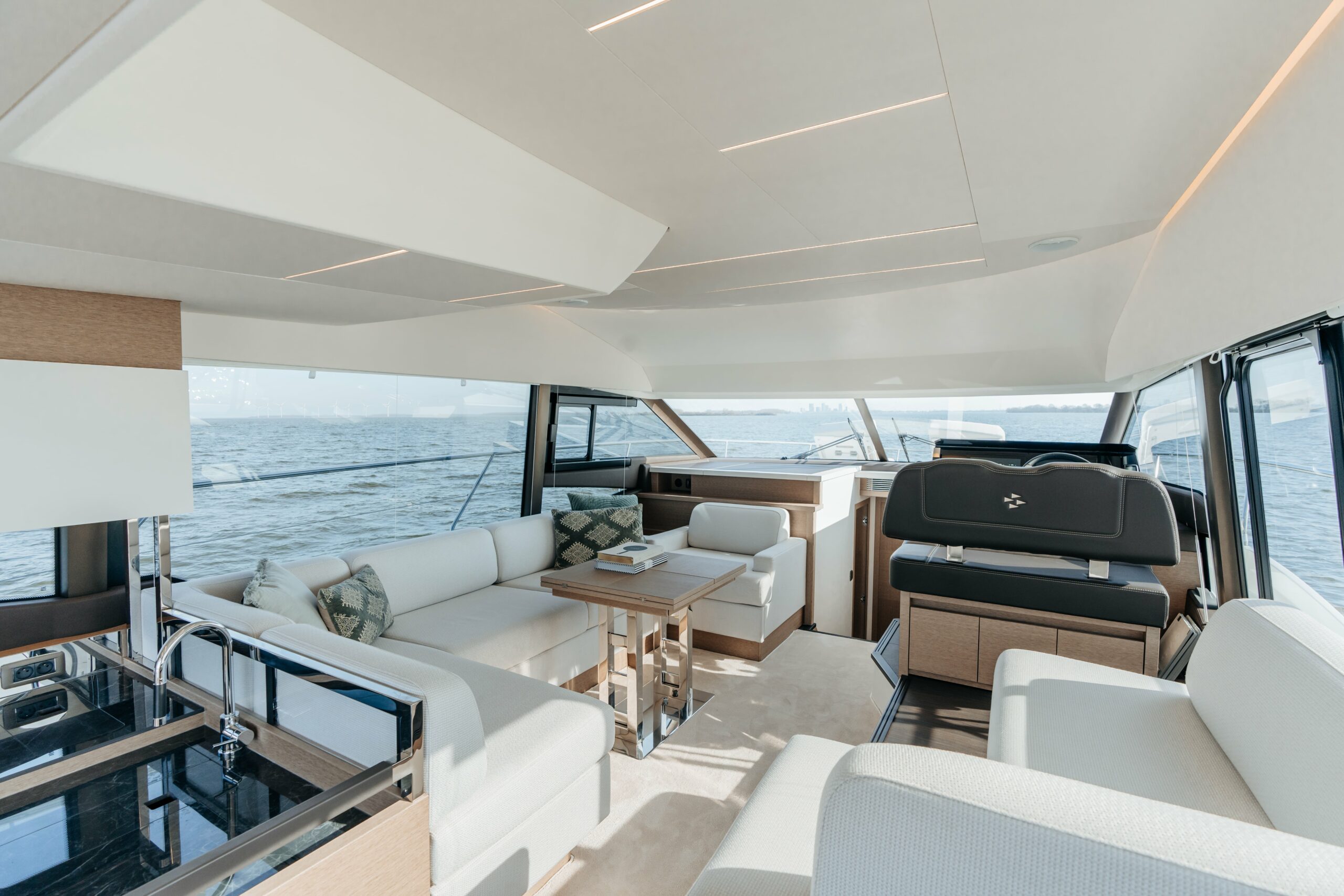 foto: 4 Prestige 520 Flybridge #307