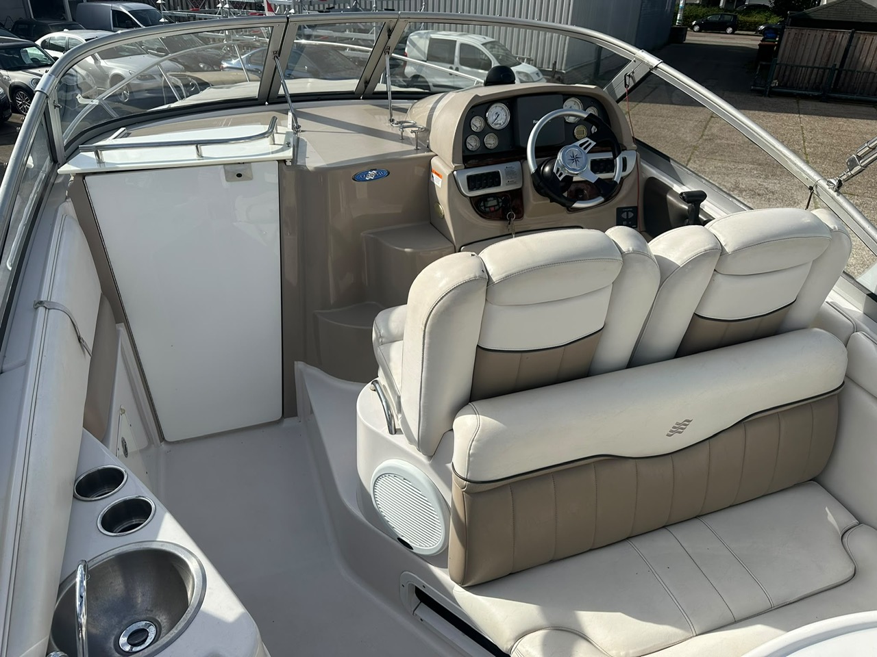 foto: 8 Four Winns Four Winns 258 Vista