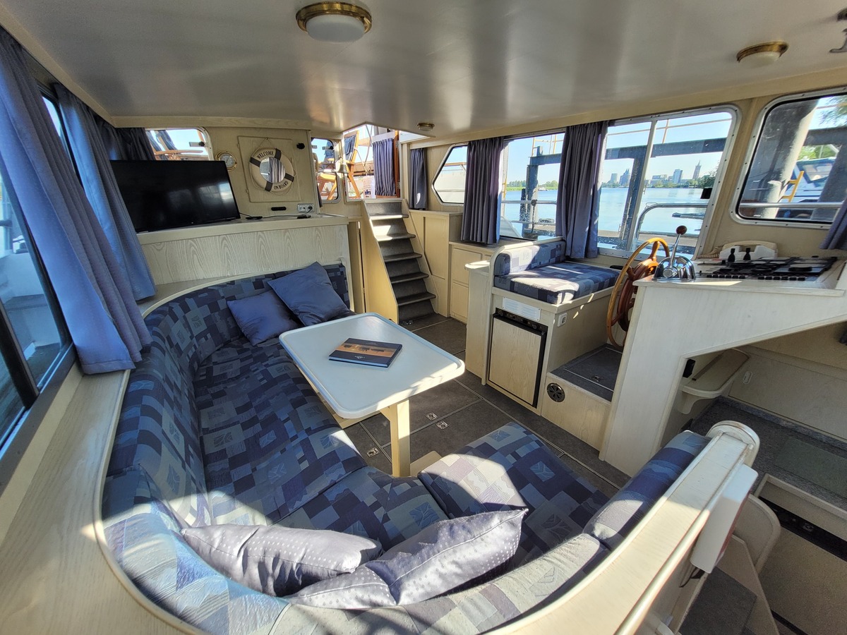 foto: 6 Linssen  42 SL 