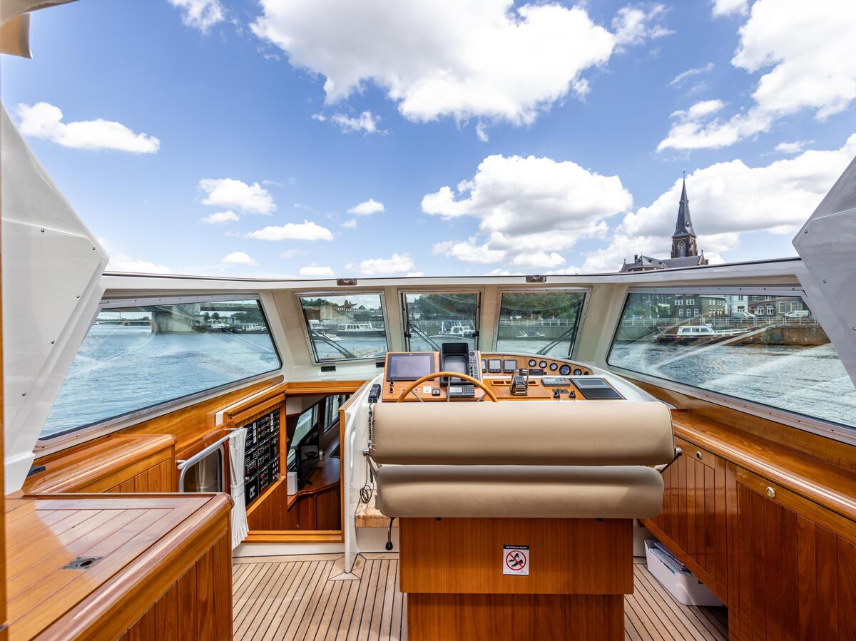 foto: 12 Linssen  Grand Sturdy 500 Variotop