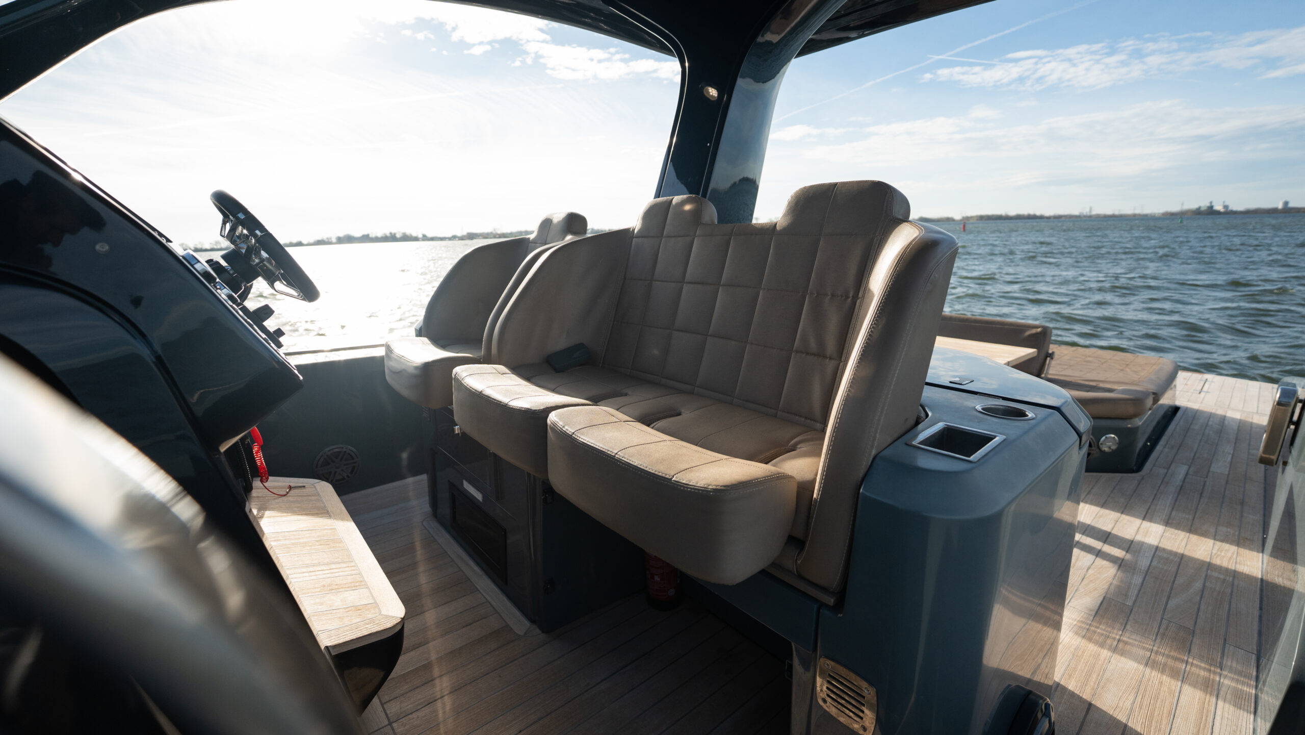 foto: 6 Sacs Rebel 40