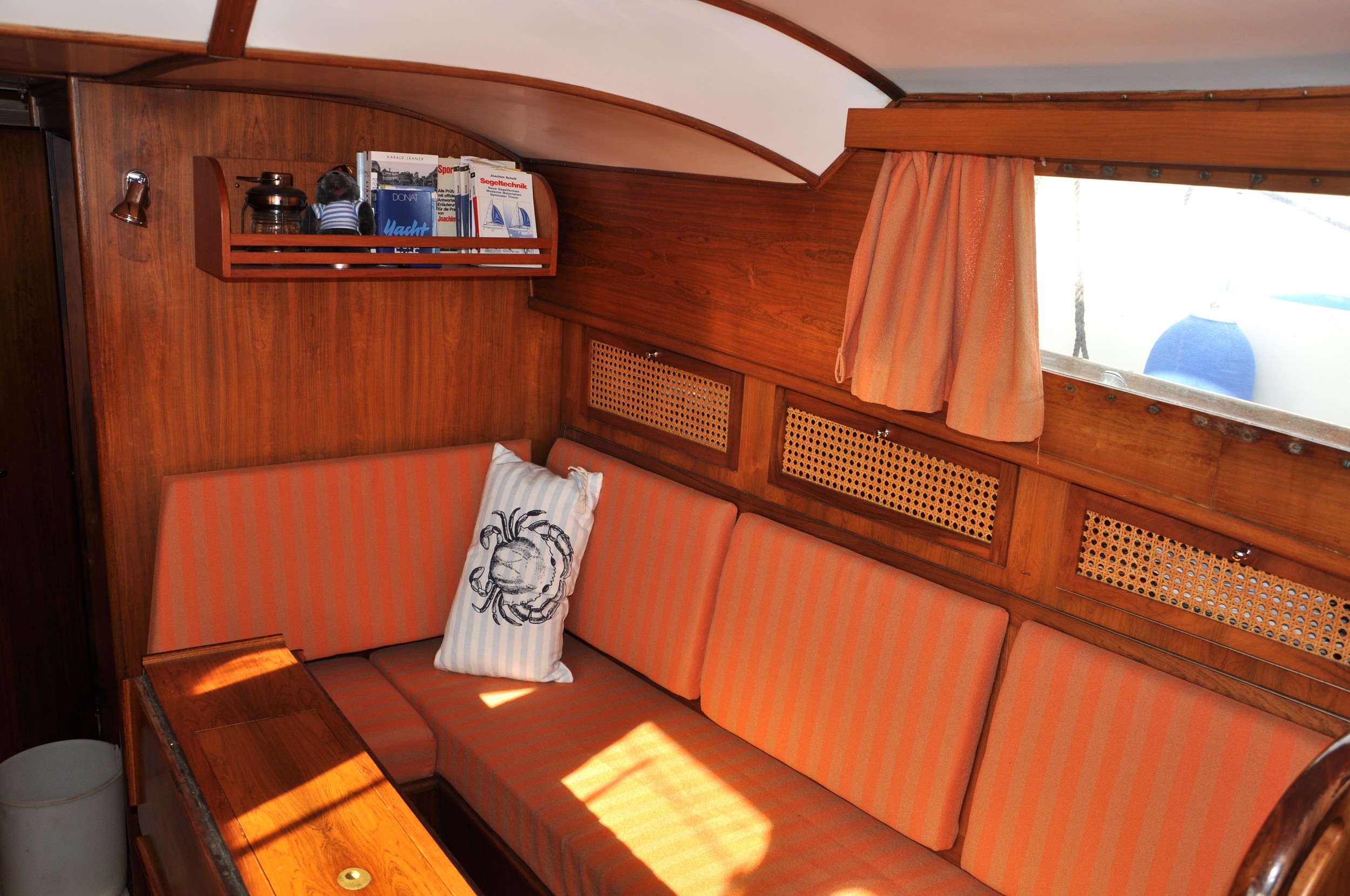 foto: 5 Delphin 66