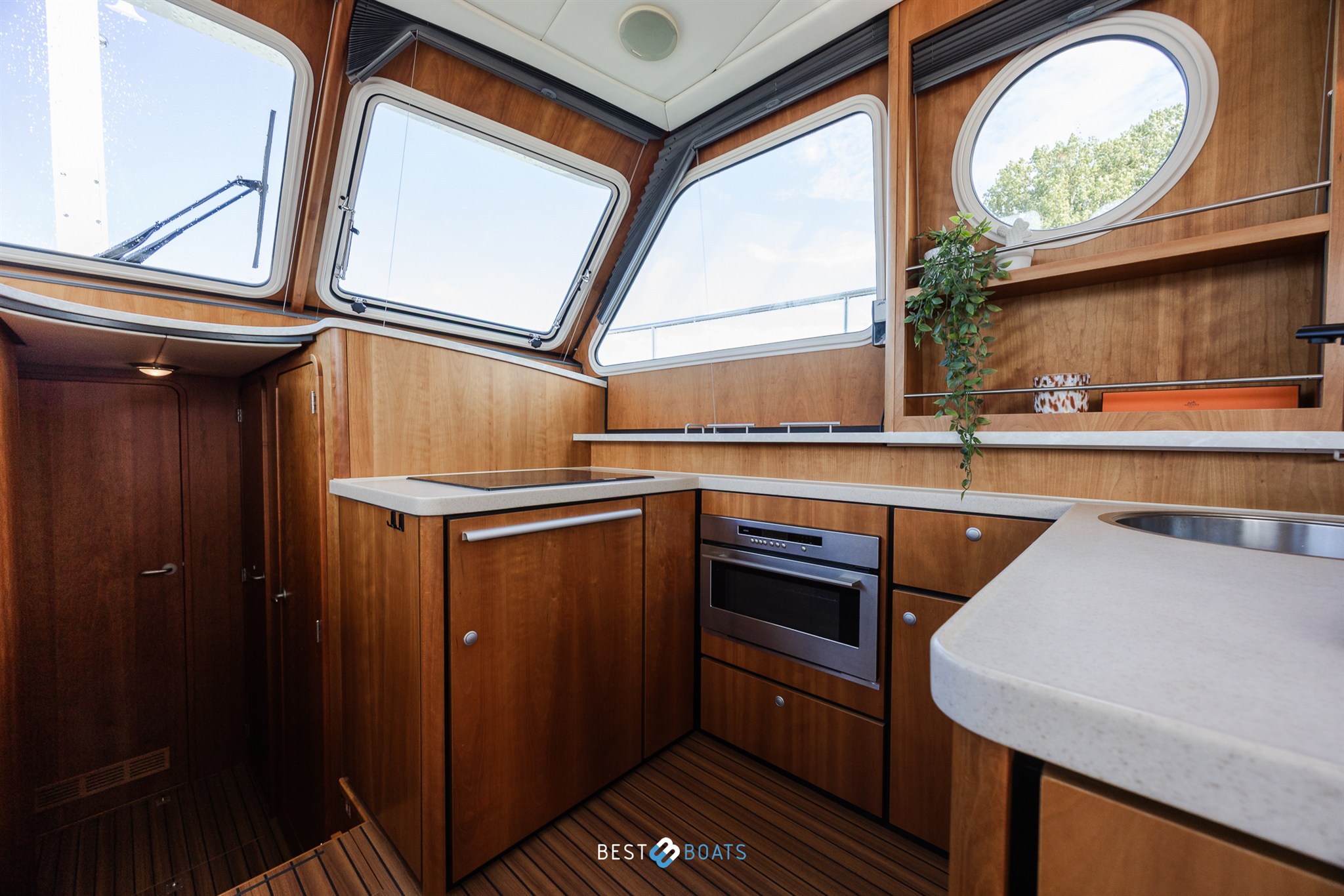 foto: 4 Linssen Grand Sturdy 45.9 AC Twin