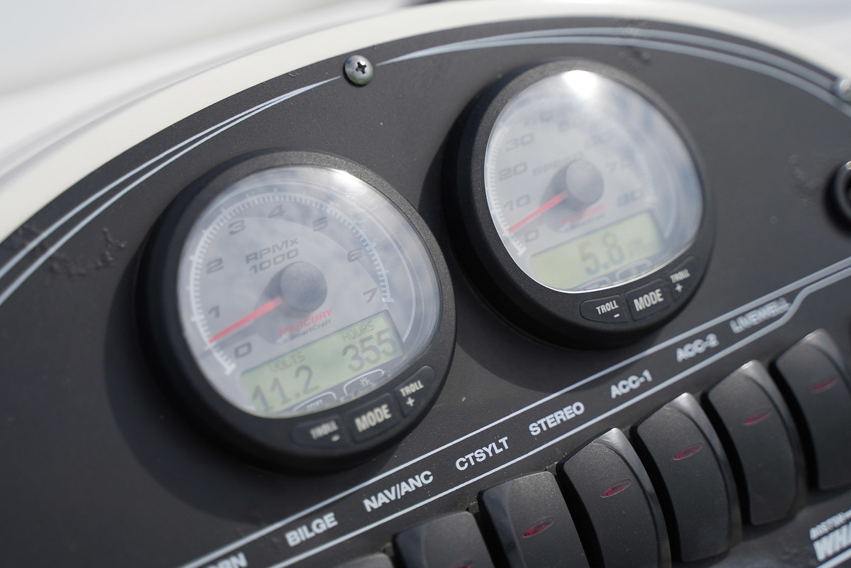 foto: 6 Boston Whaler 180 Dauntless