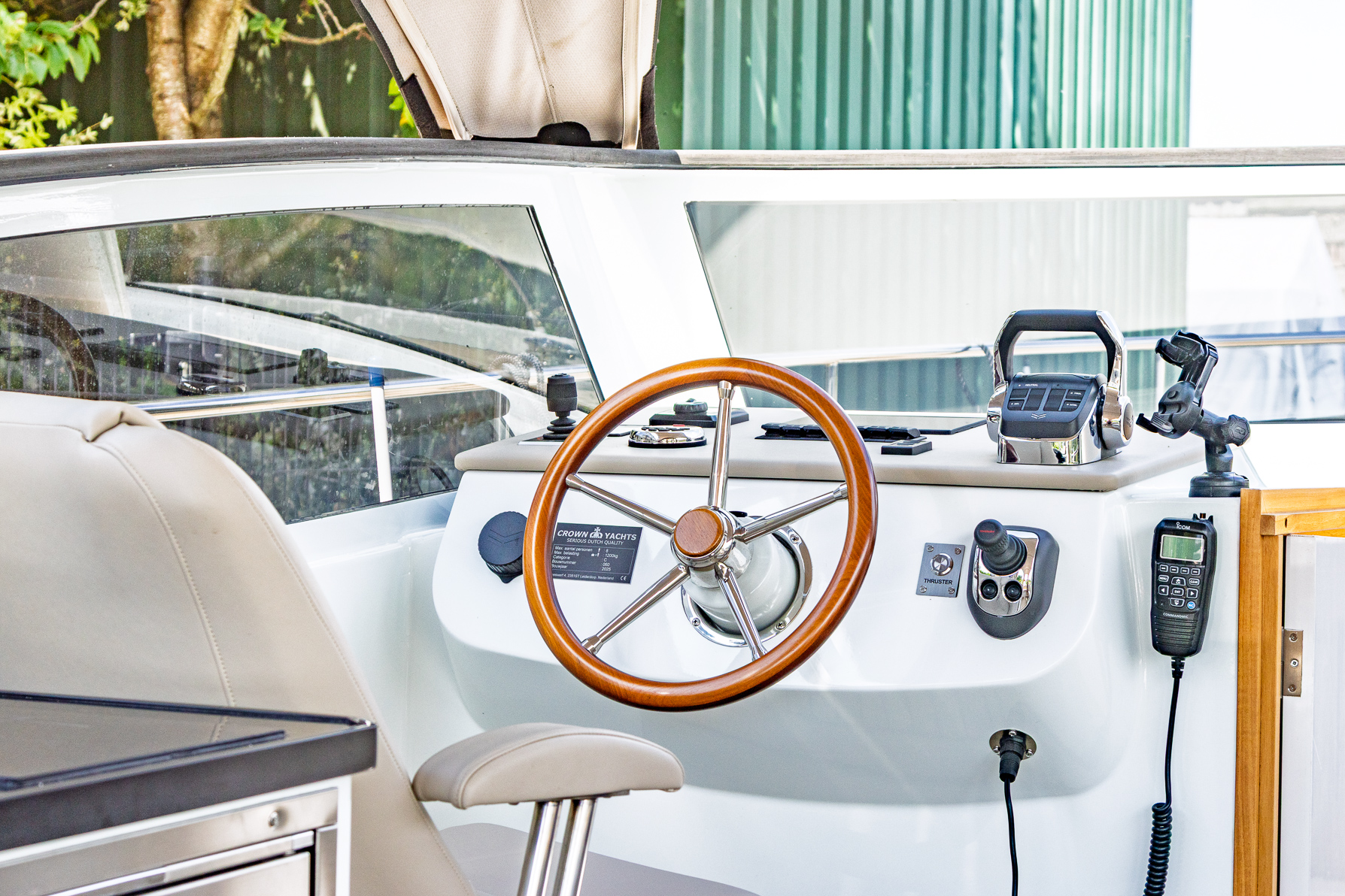 foto: 6 Crown yachts Crown Keyzer S33