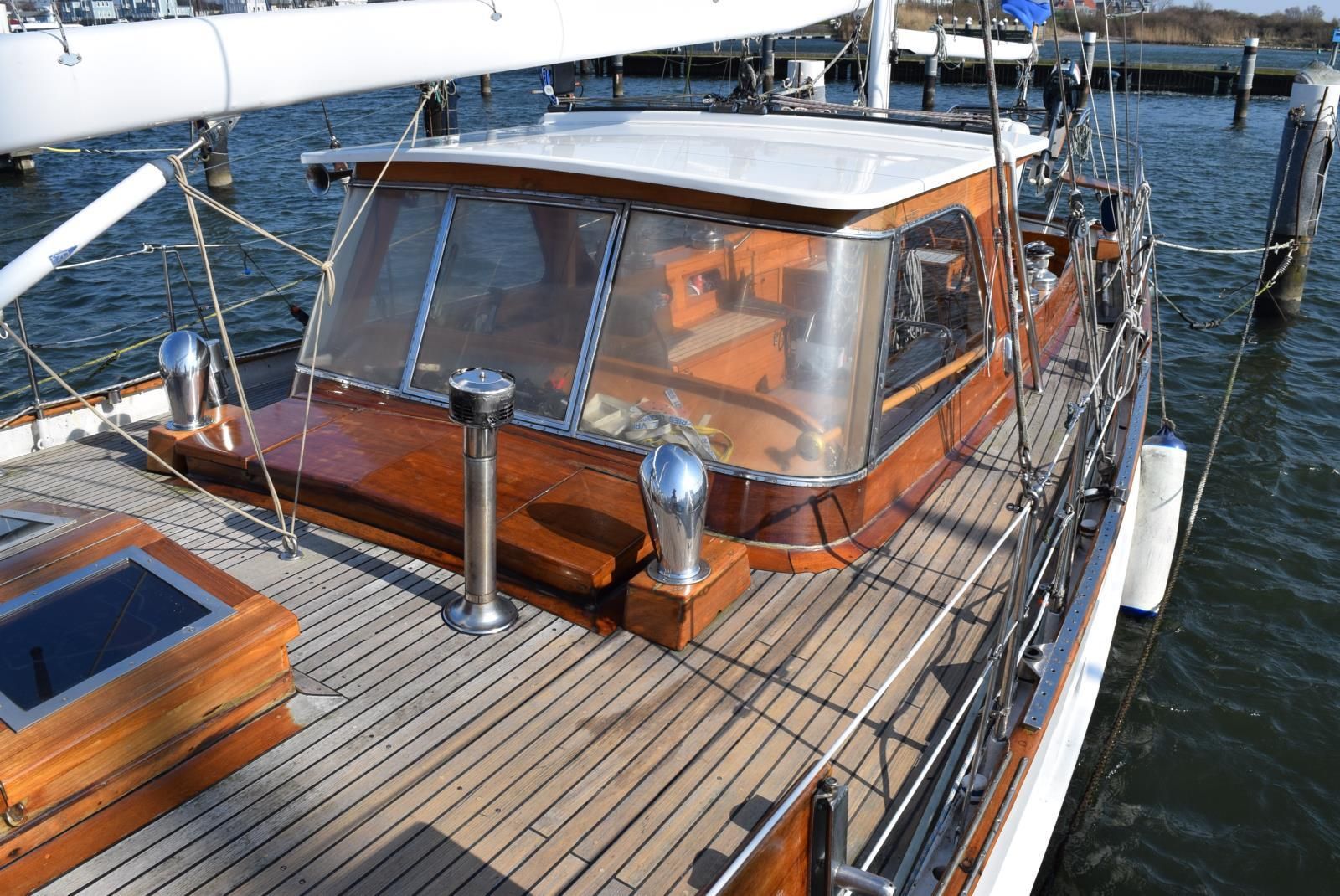 foto: 5  De Vries Lentsch 13.85 Ketch