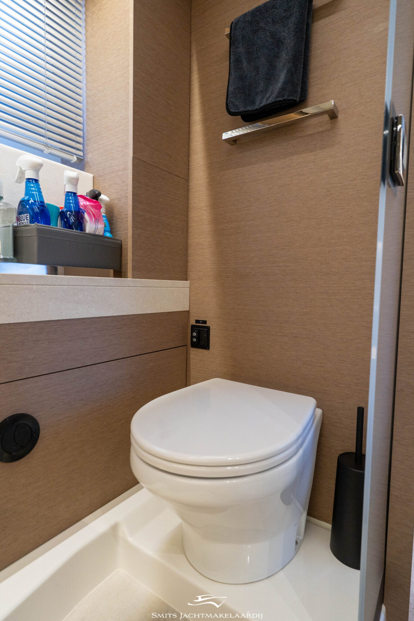 foto: 9 Prestige Prestige 590 Flybridge