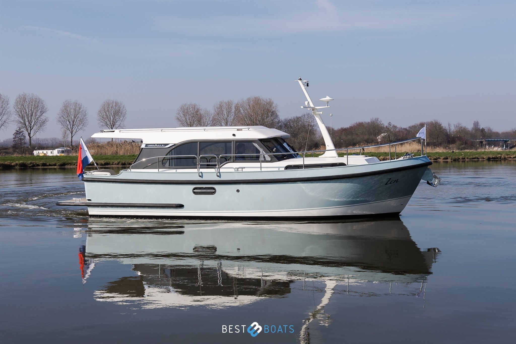 hoofdfoto: 1 Linssen 30 SL Sedan