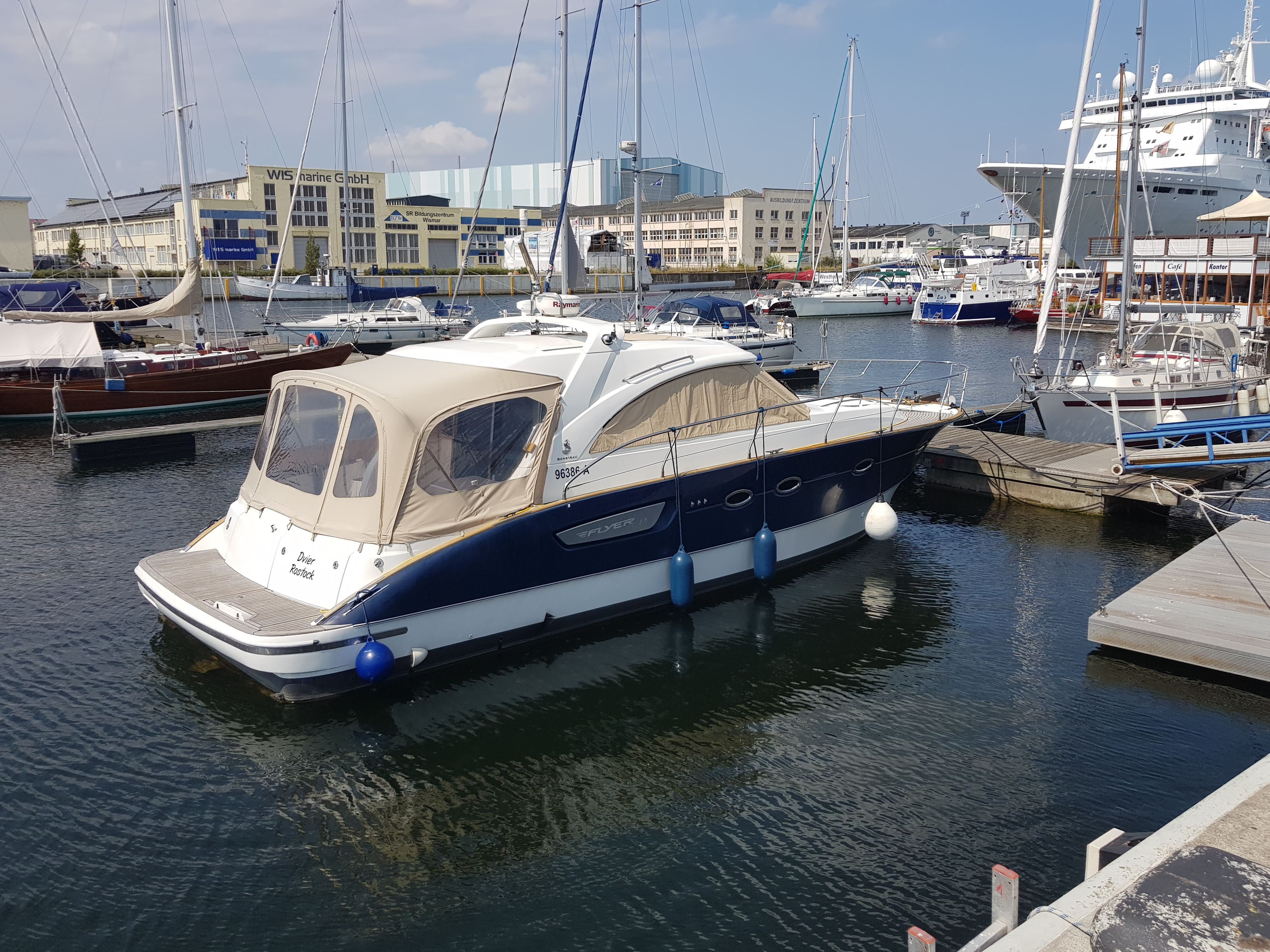 foto: 6 Beneteau Flyer 12