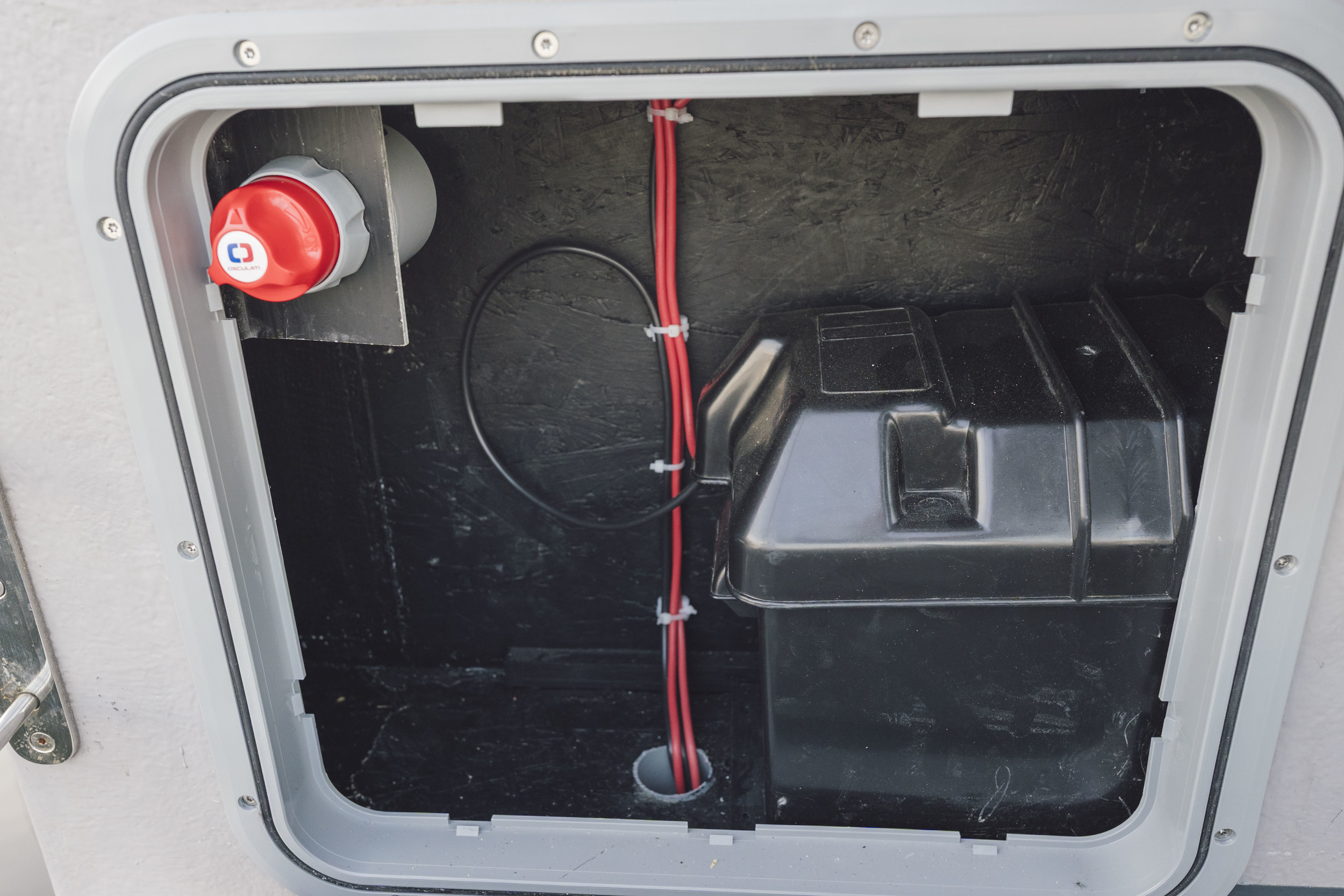 foto: 5 SHB Houseboat GTR 6.3