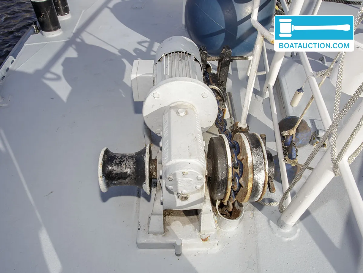 foto: 10 Bateau de patrouille 2300
