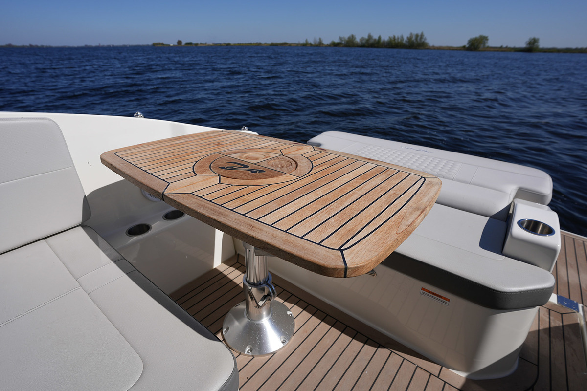 foto: 11 Sea Ray Sundancer 265