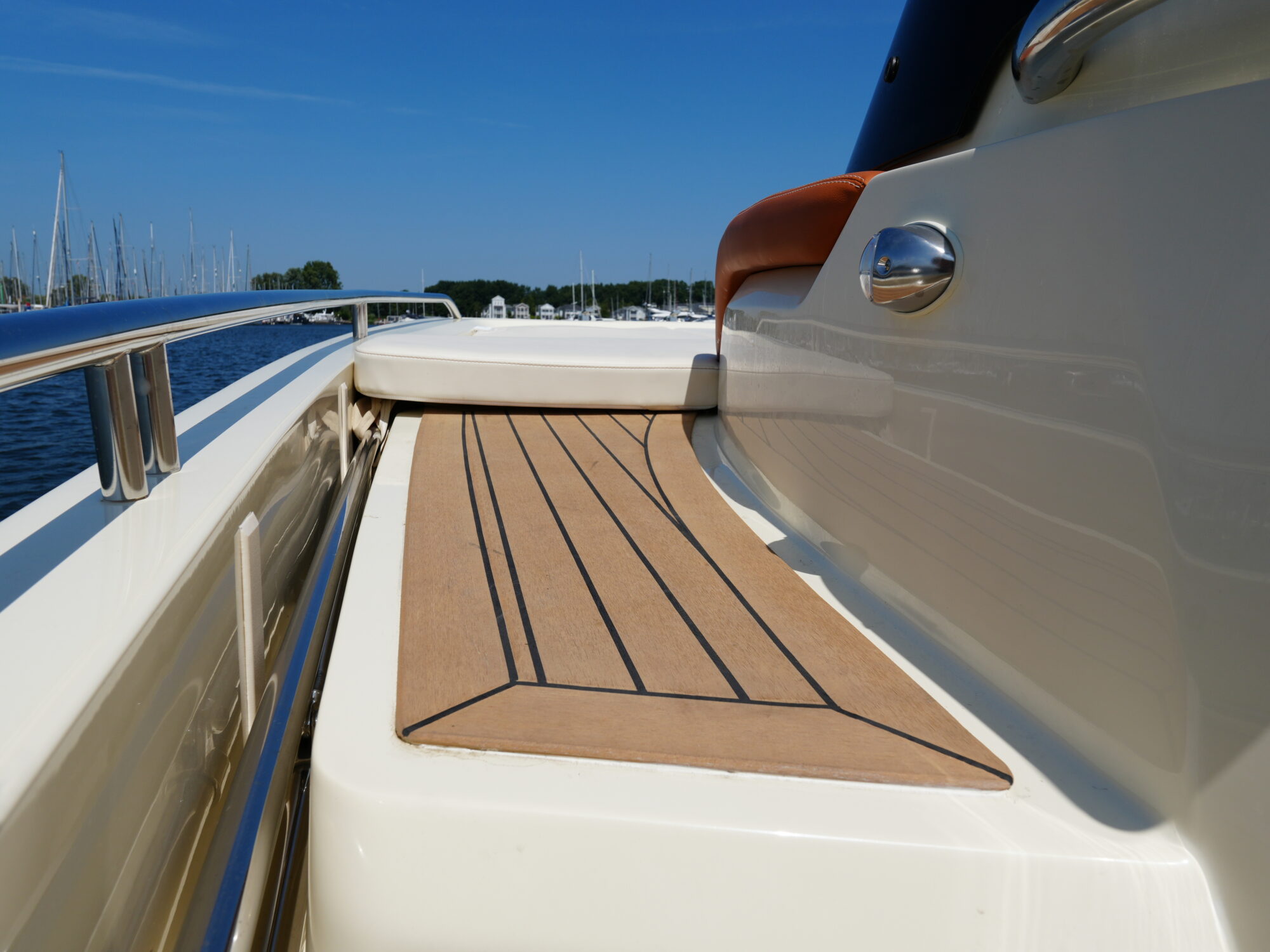 foto: 5 Invictus Invictus 270 CX