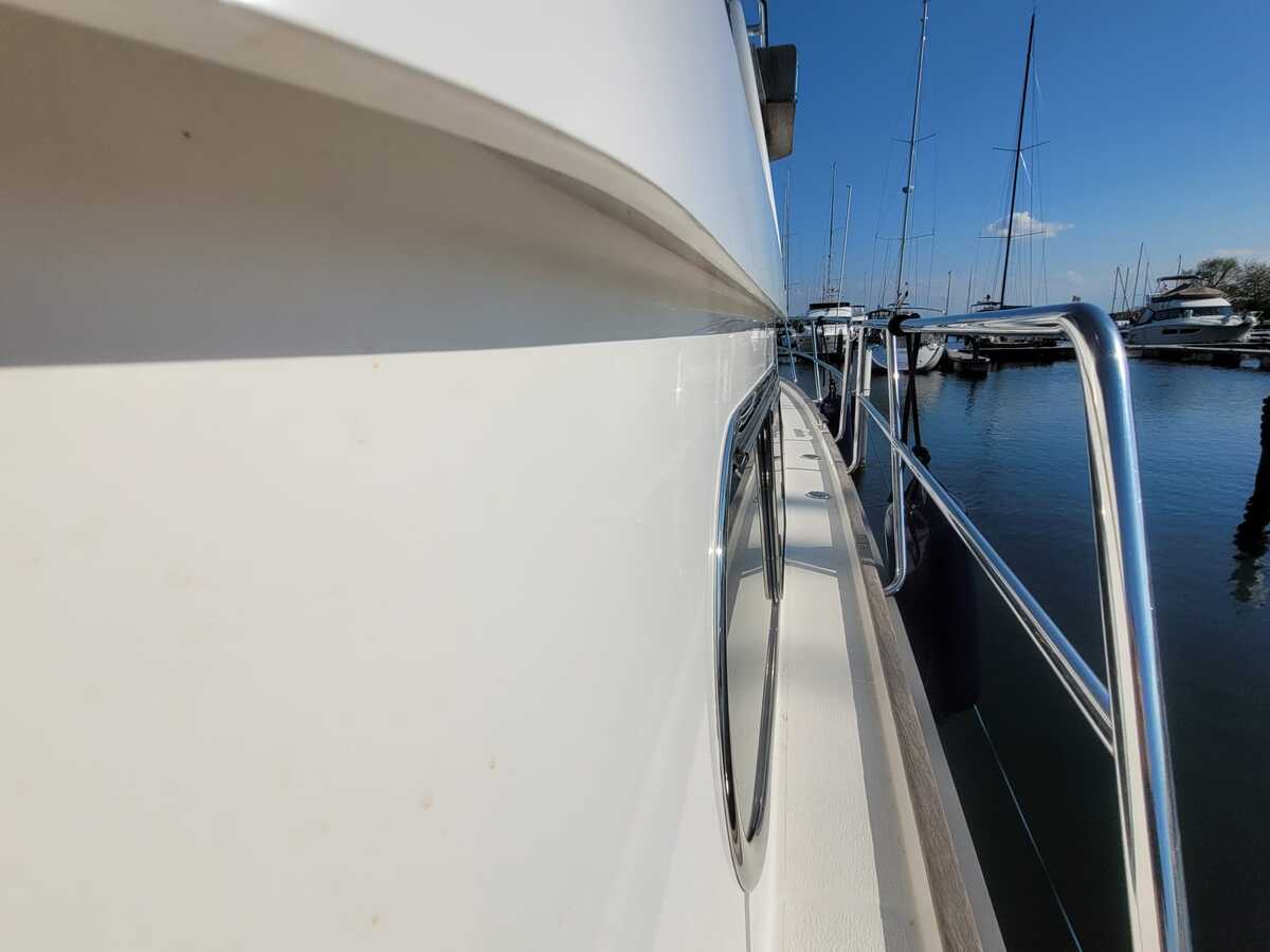 foto: 6 Nimbus 380 Commander