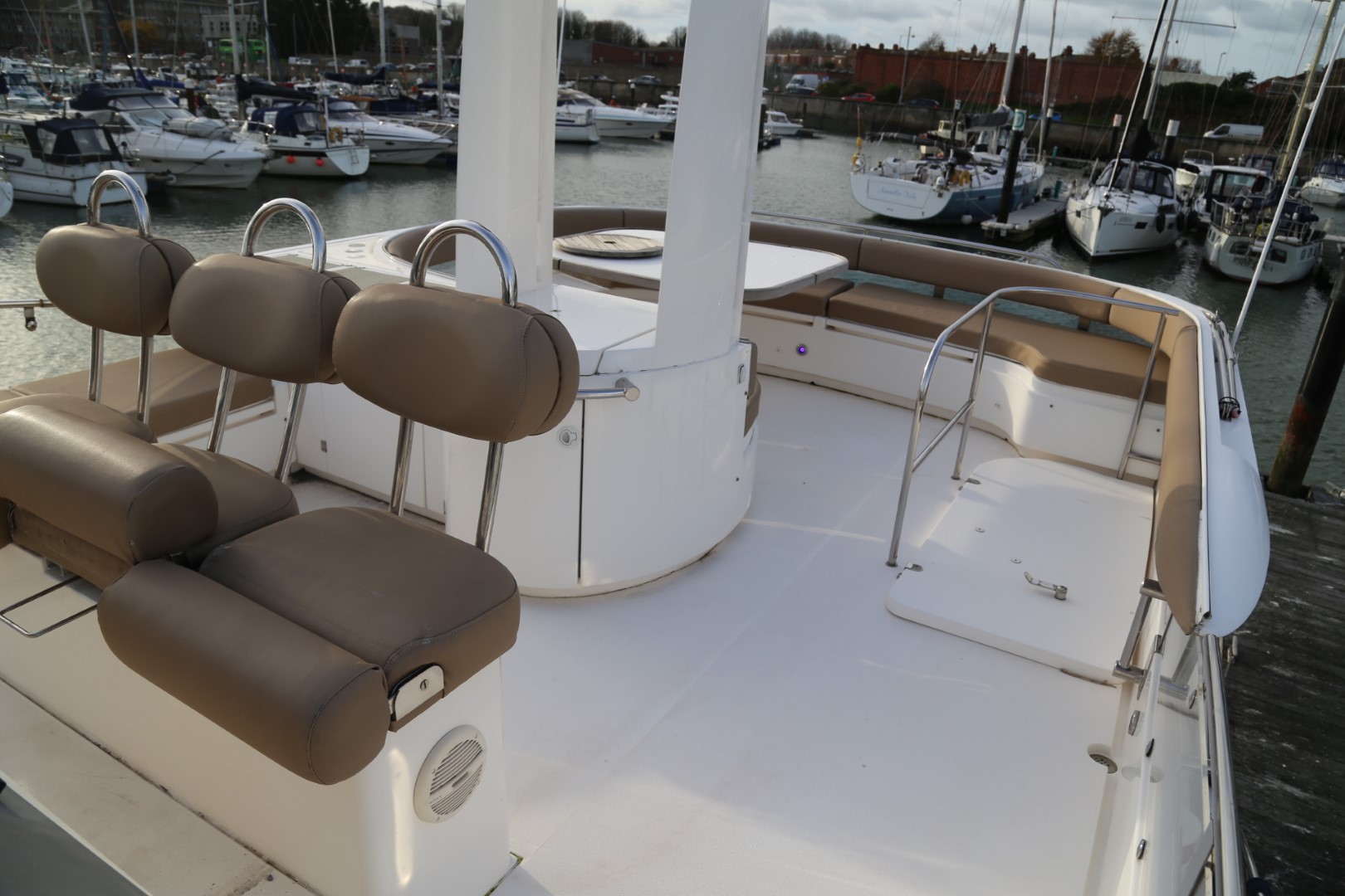 foto: 4 Fairline  Squadron 58