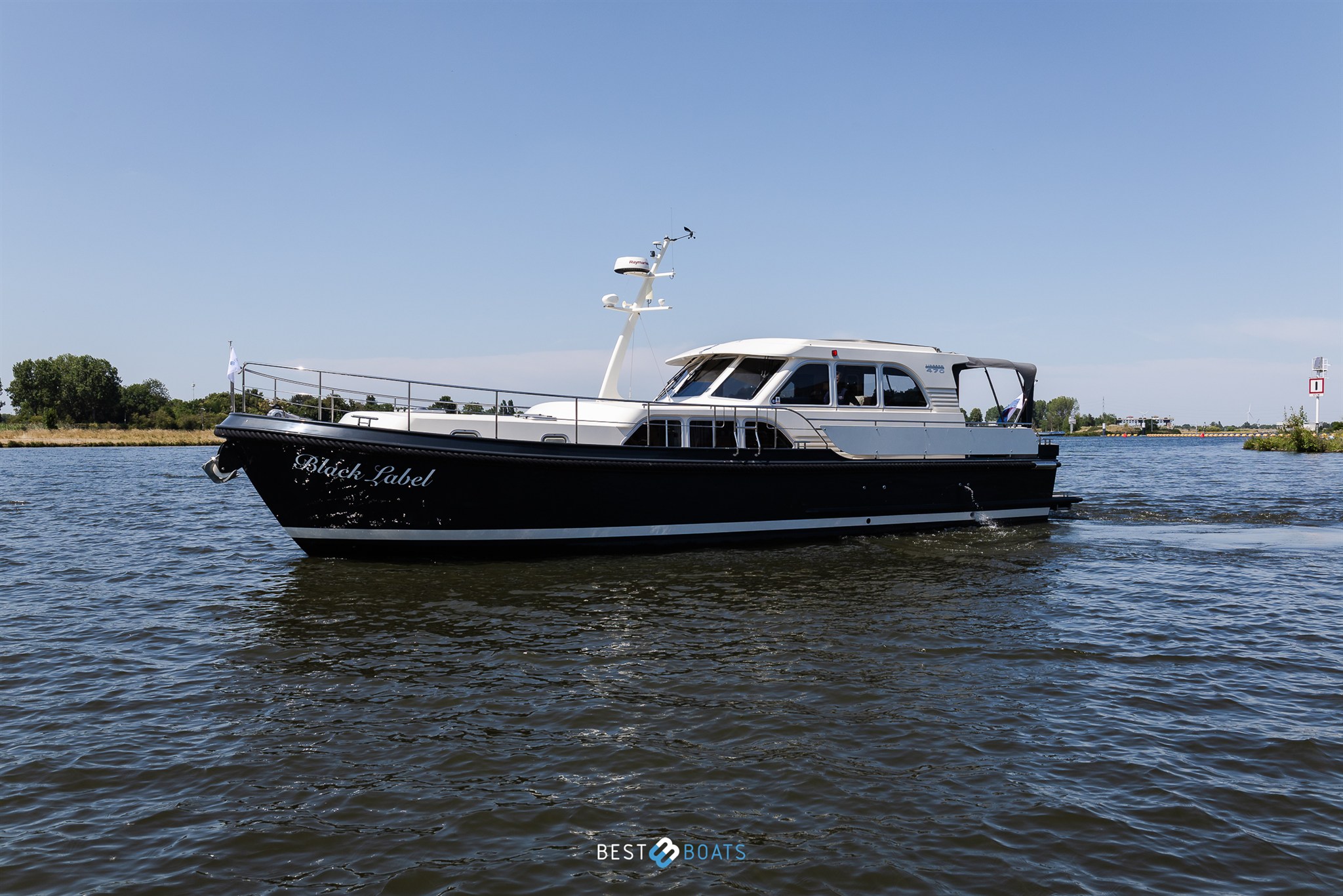 foto: 6 Linssen Grand Sturdy 470 Sedan Wheelhouse