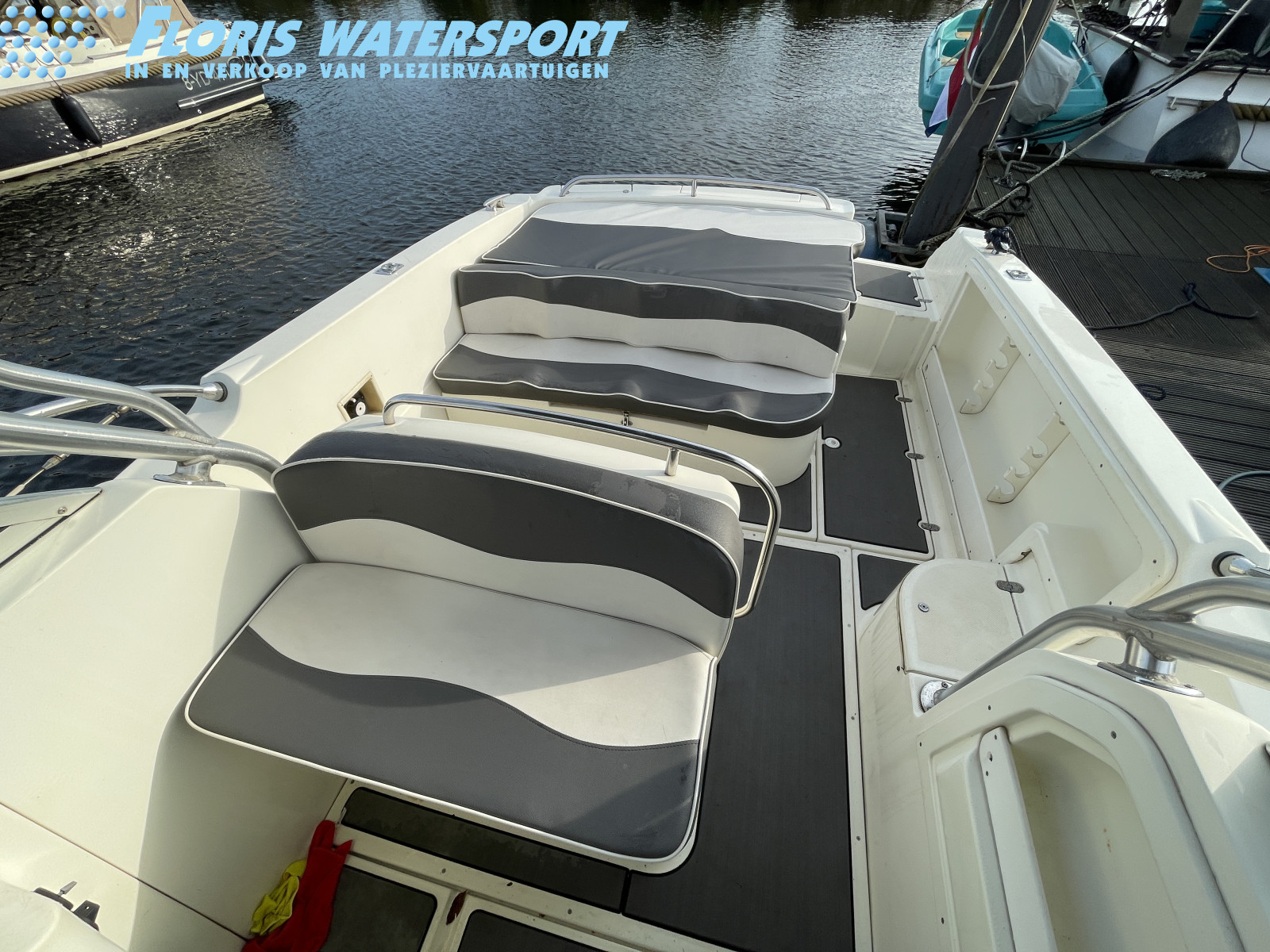foto: 4 Rancraft RV25