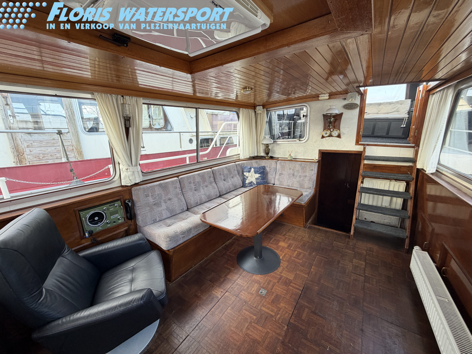 foto: 6 Blauwe Hand kruiser 1350 AK