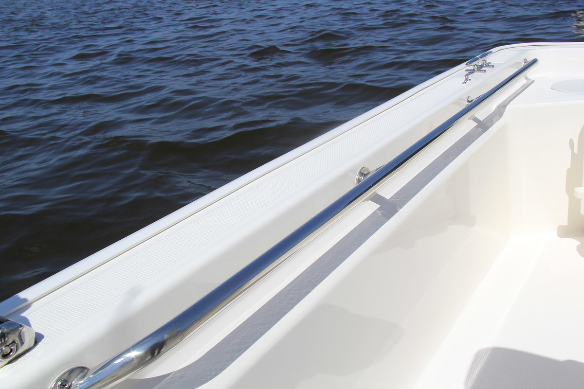 foto: 5 Boston Whaler 150 Montauk