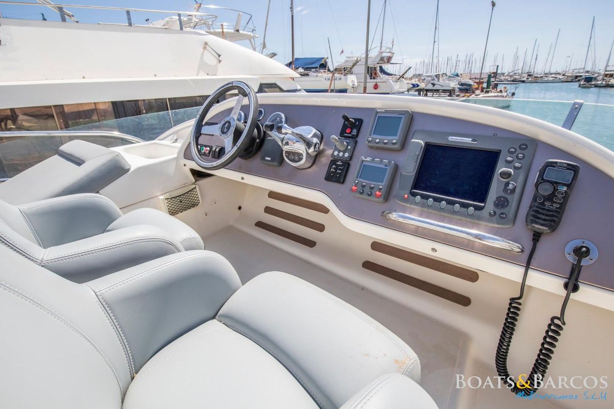 foto: 5 Prestige 42 Fly