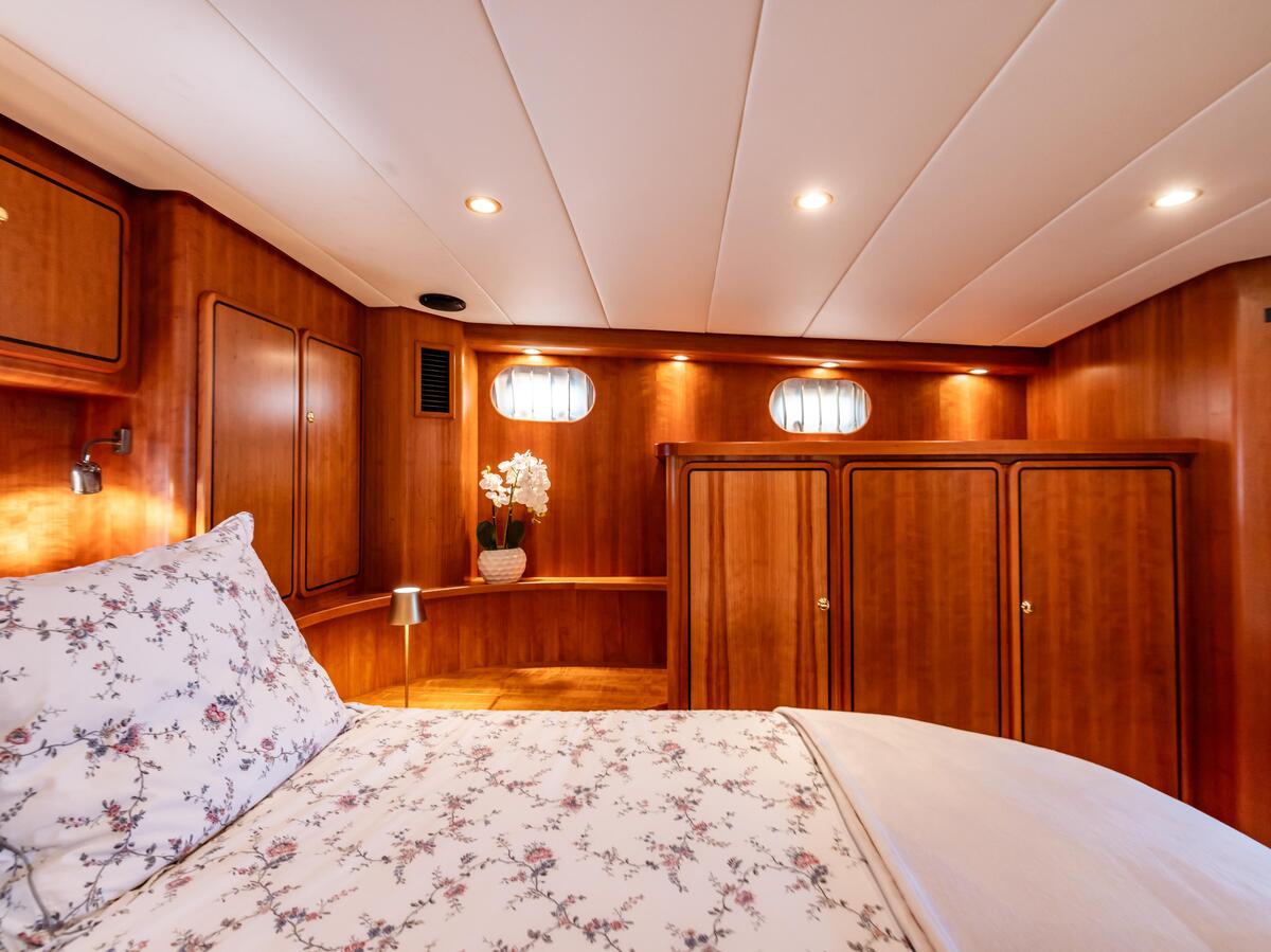 foto: 13 Linssen  Grand Sturdy 500 Variotop
