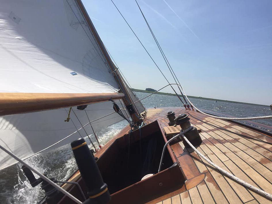 foto: 6 6mR Klassiek Zeiljacht 11.48