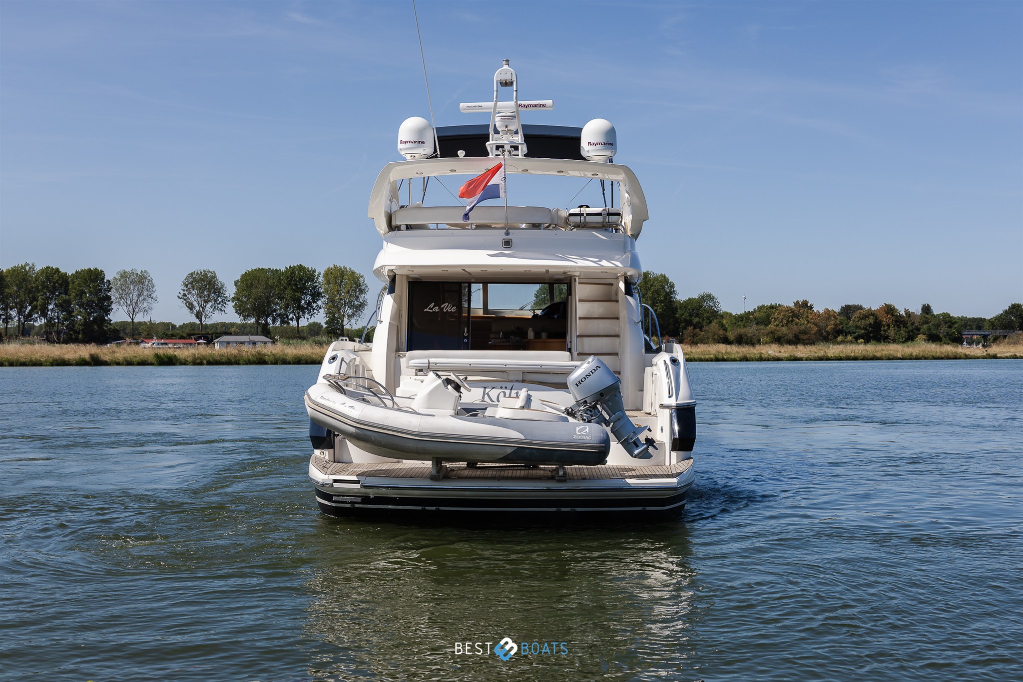 foto: 5 Sunseeker Manhattan 64