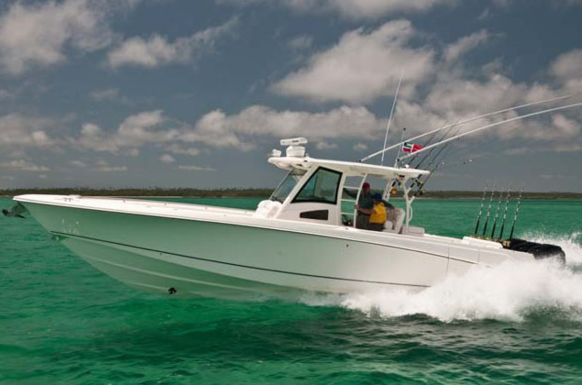 foto: 5 Boston Whaler 380 Outrage