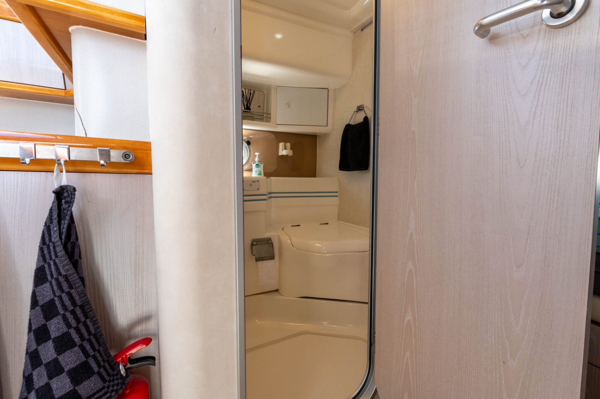foto: 5 Sealine Sealine Statesmen 450