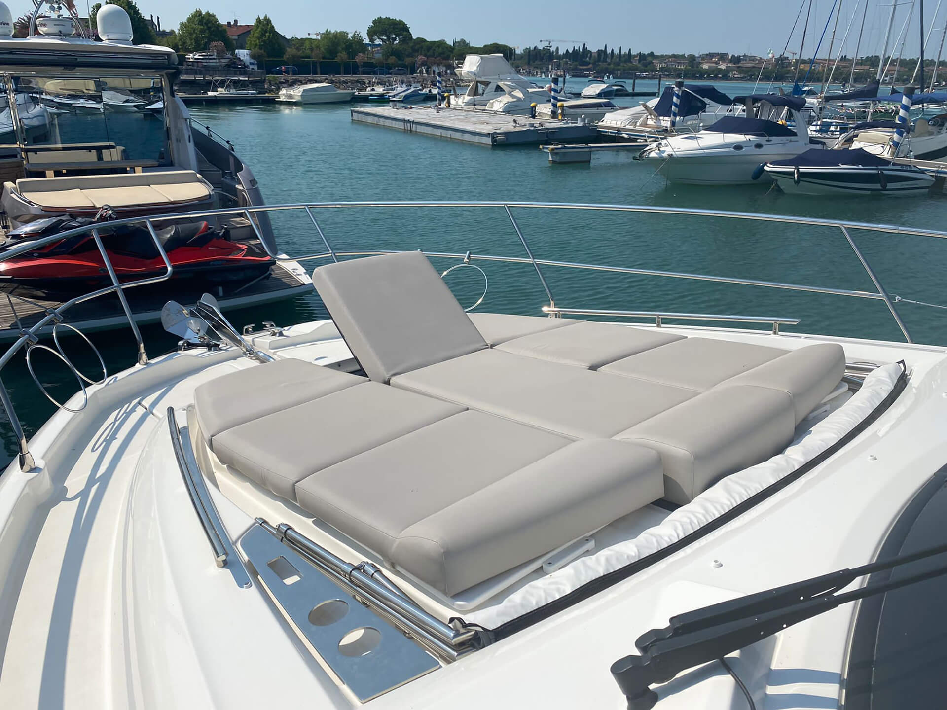 foto: 11 Prestige 460 flybridge #147