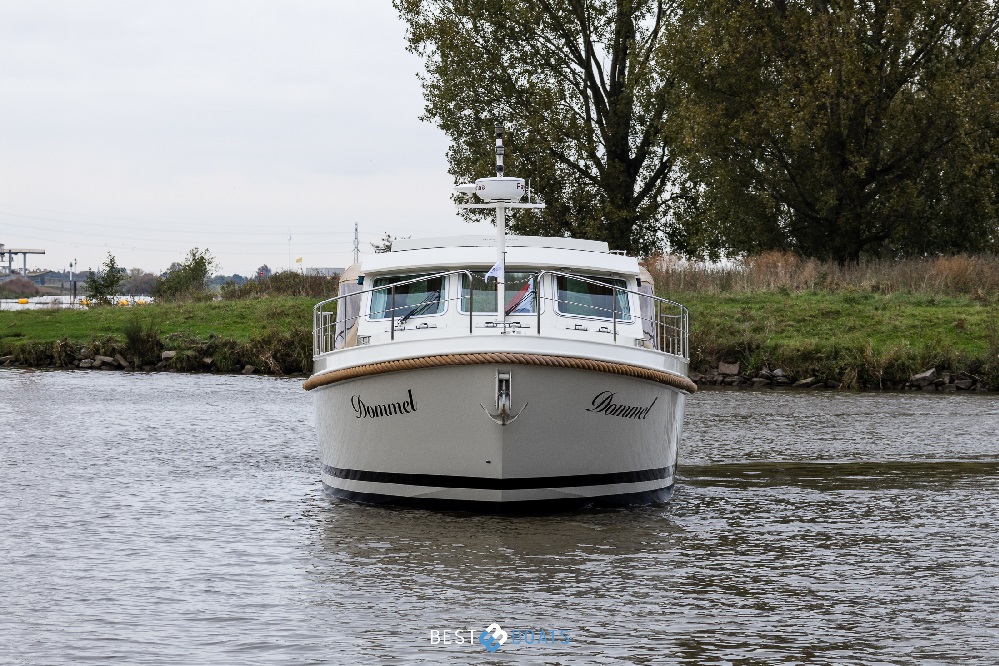 foto: 4 Linssen Grand Sturdy 40,9 Sedan