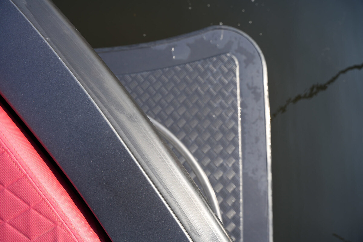 foto: 6 Triple X 800