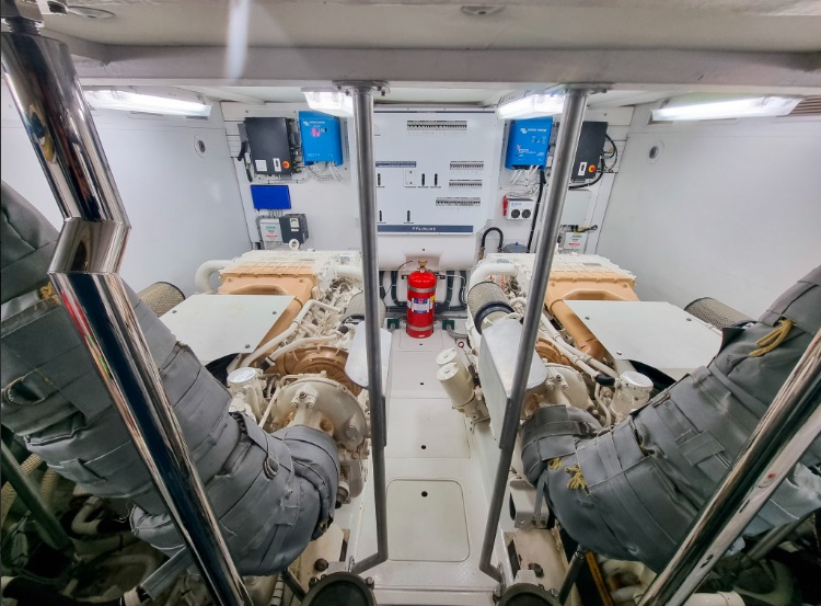 foto: 9 Fairline  Squadron 70