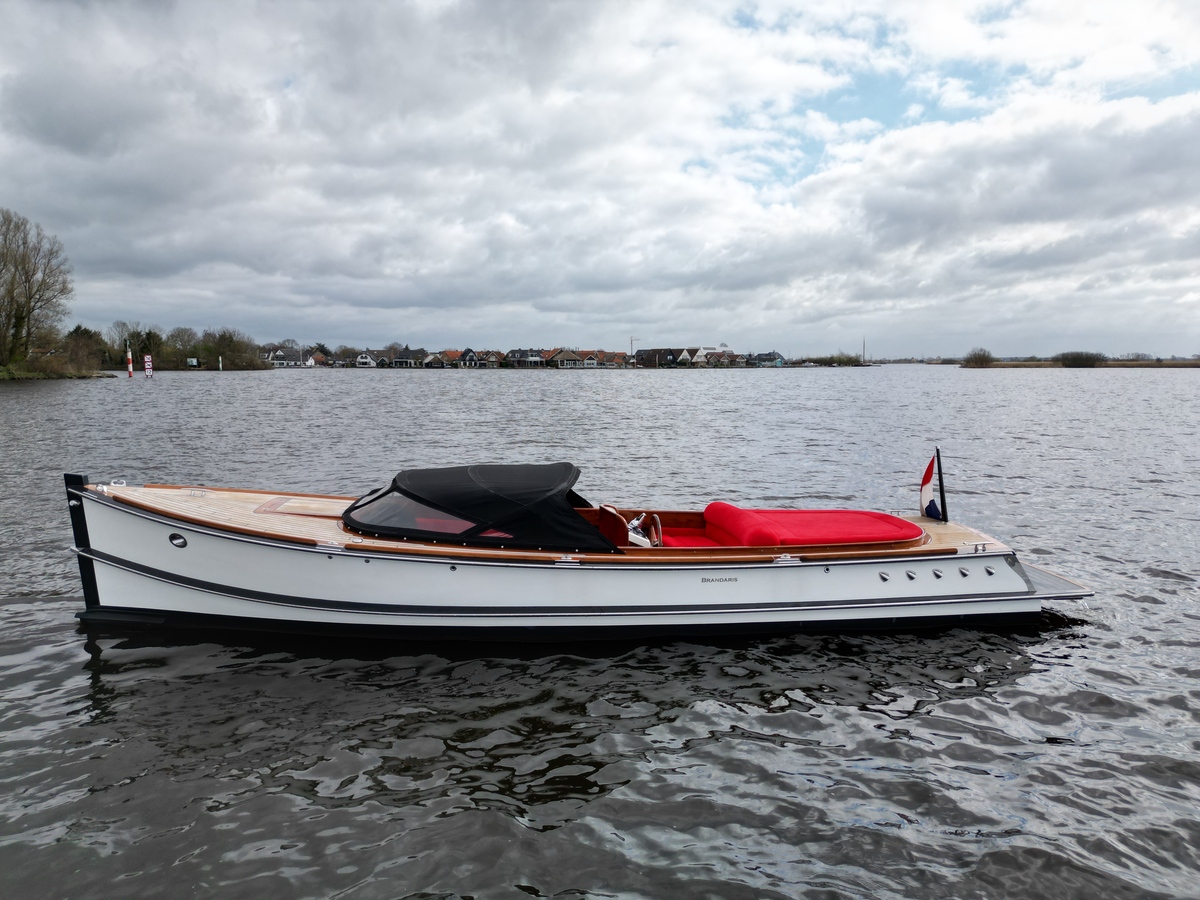 foto: 21 Brandaris  Barkas 850