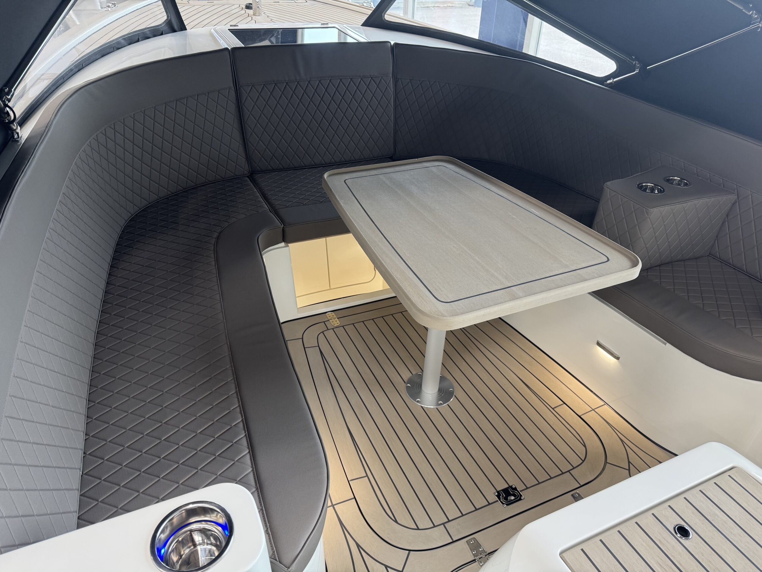 foto: 4 Antaris Seventy5 (op voorraad)