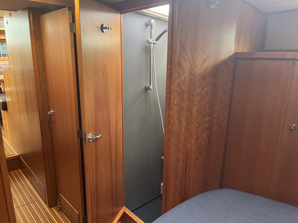 foto: 8 Linssen Grand Sturdy 470 Sedan Wheelhouse