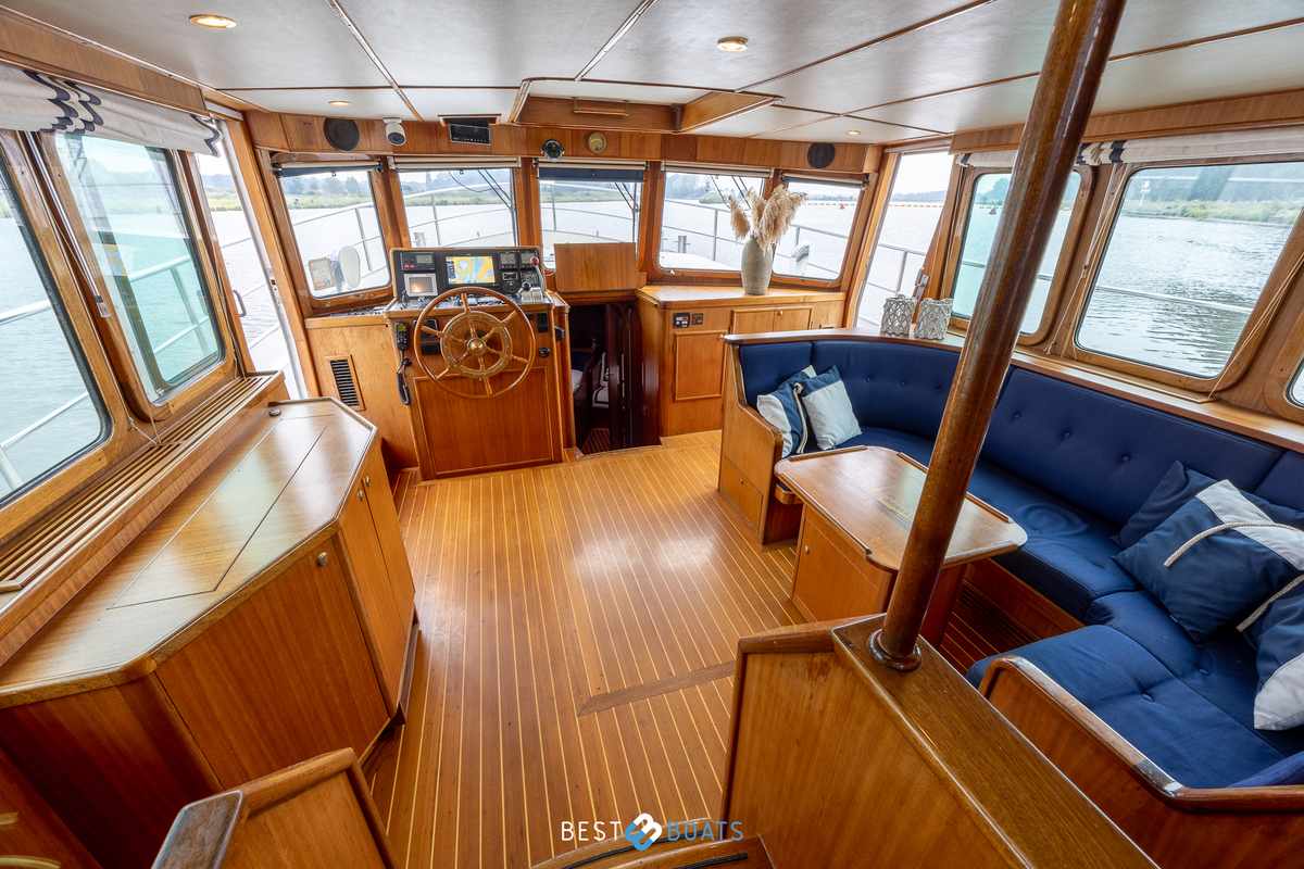 foto: 8 Tradewind 33