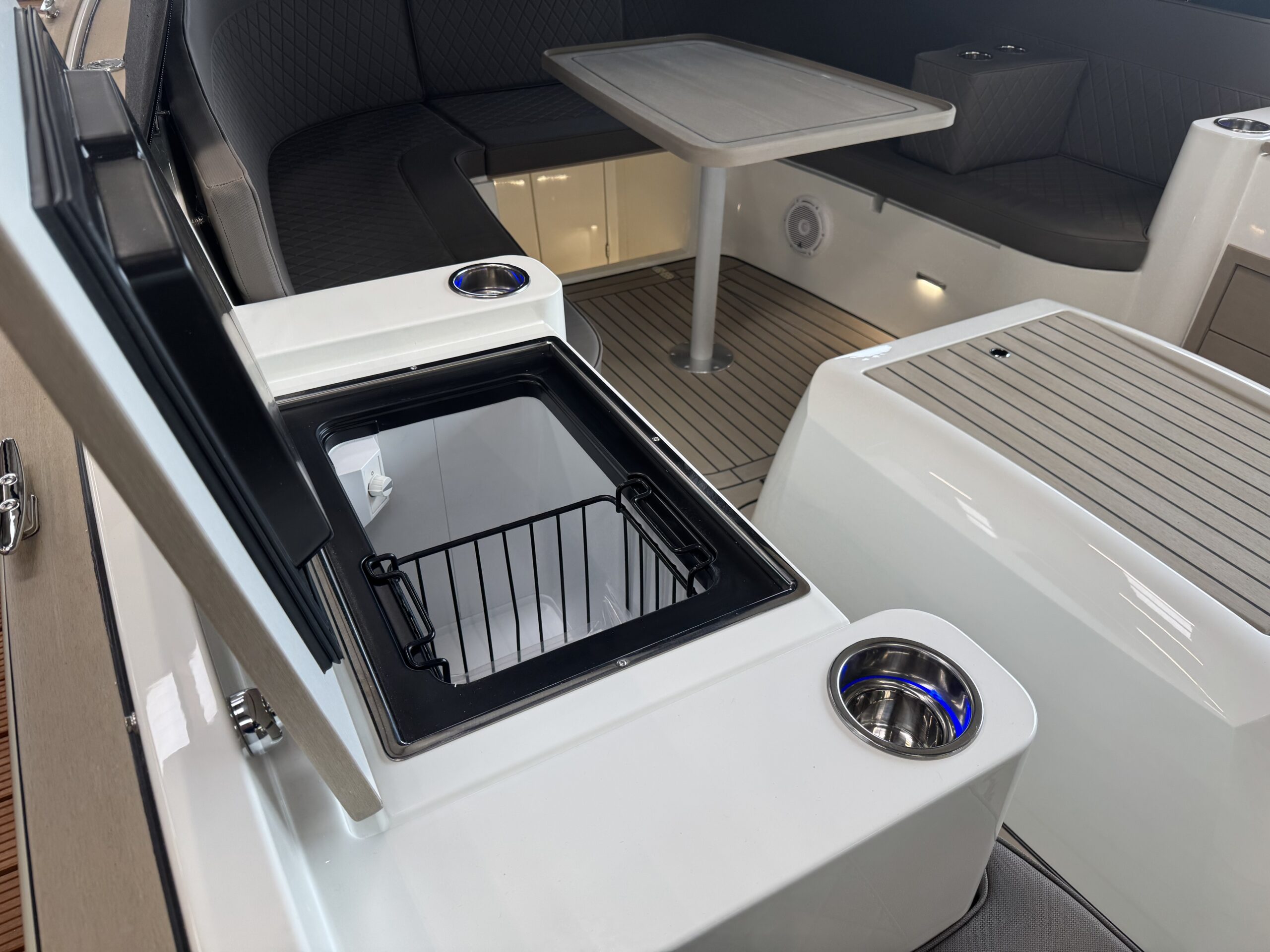 foto: 5 Antaris Seventy5 (op voorraad)