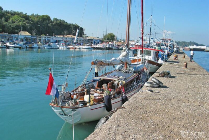 foto: 19 Laurent Giles 43