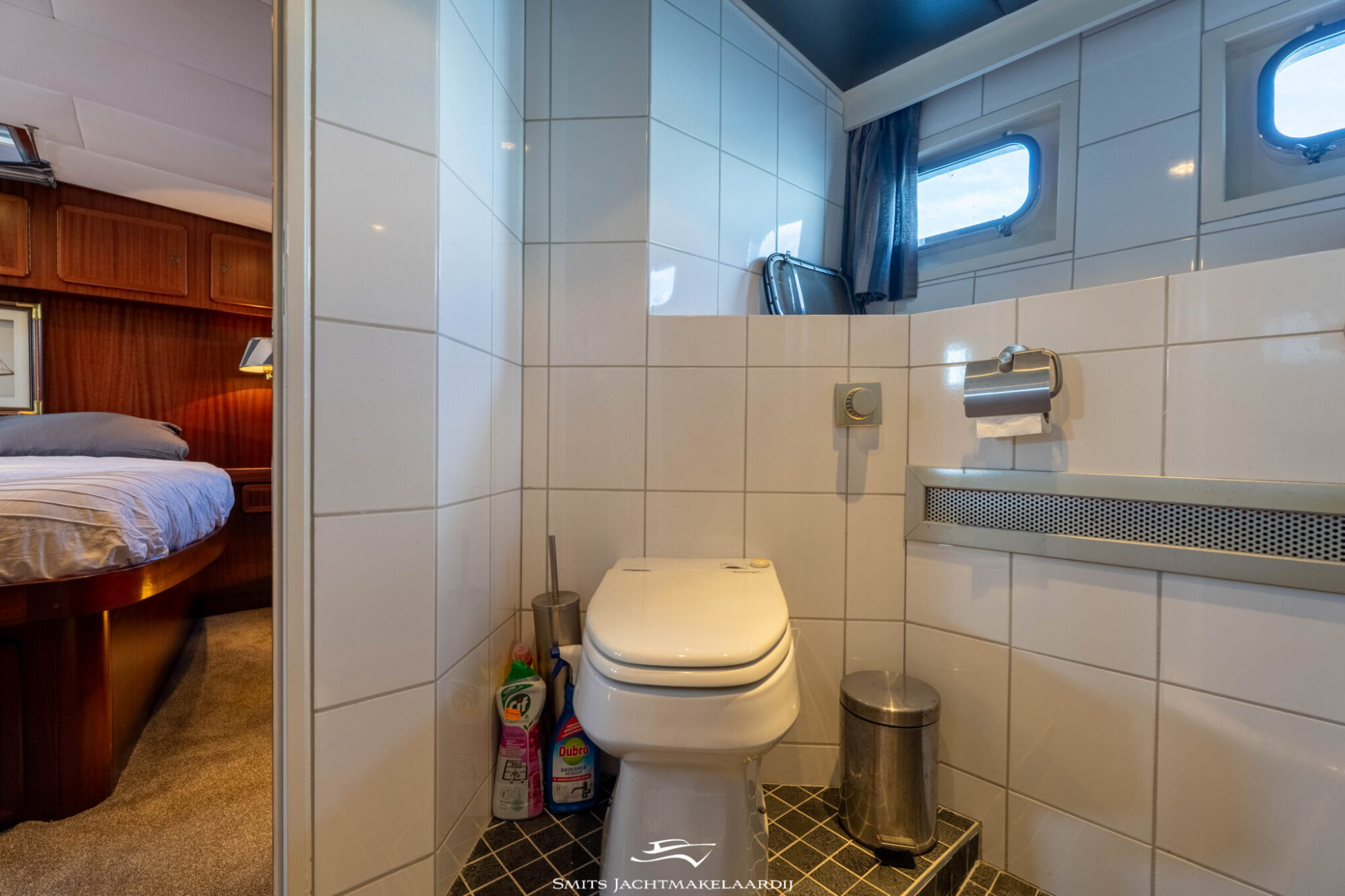 foto: 10 Van der Valk Valk Vitesse 54 Stabilizers