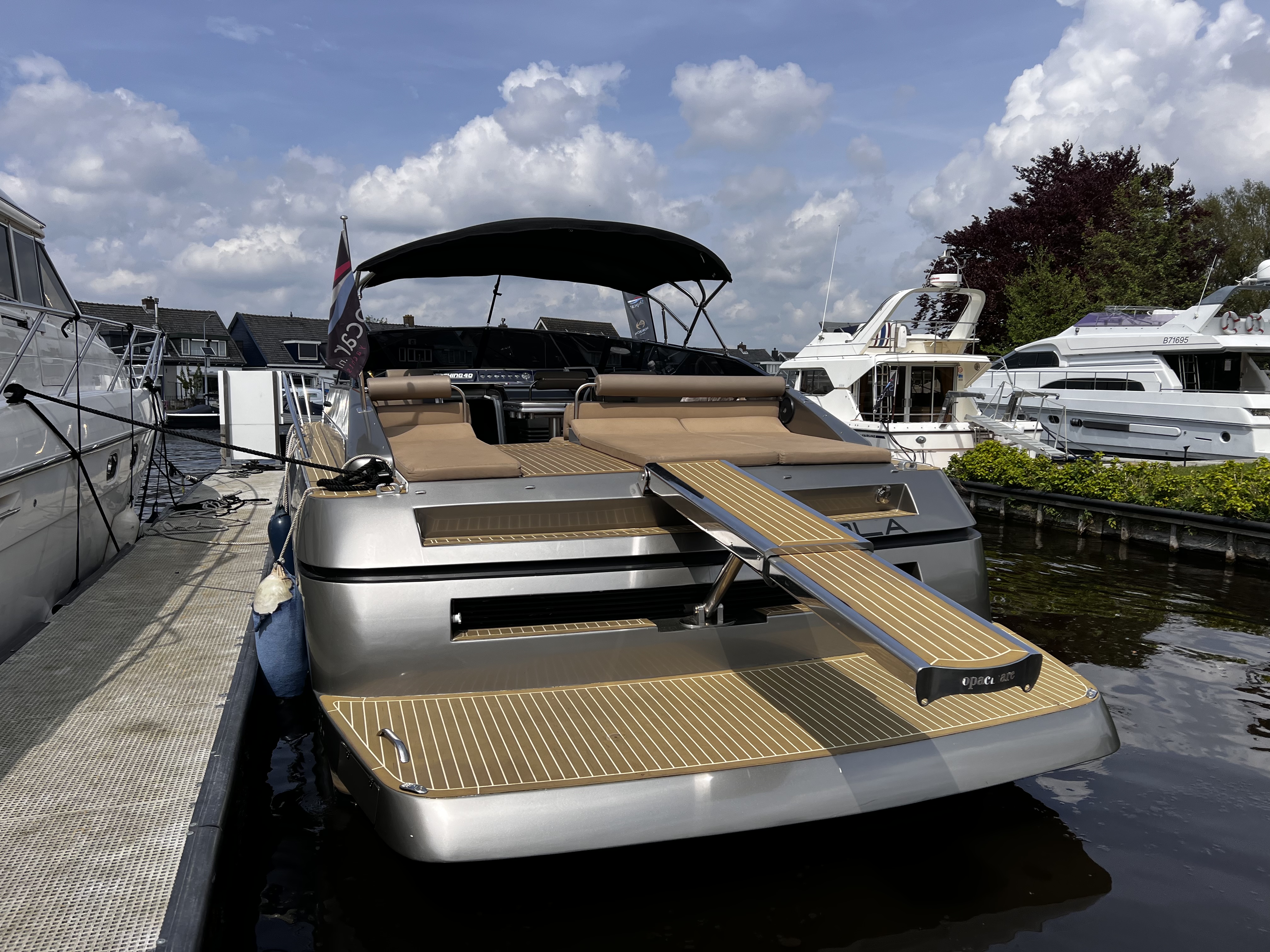 foto: 7 Pershing 40