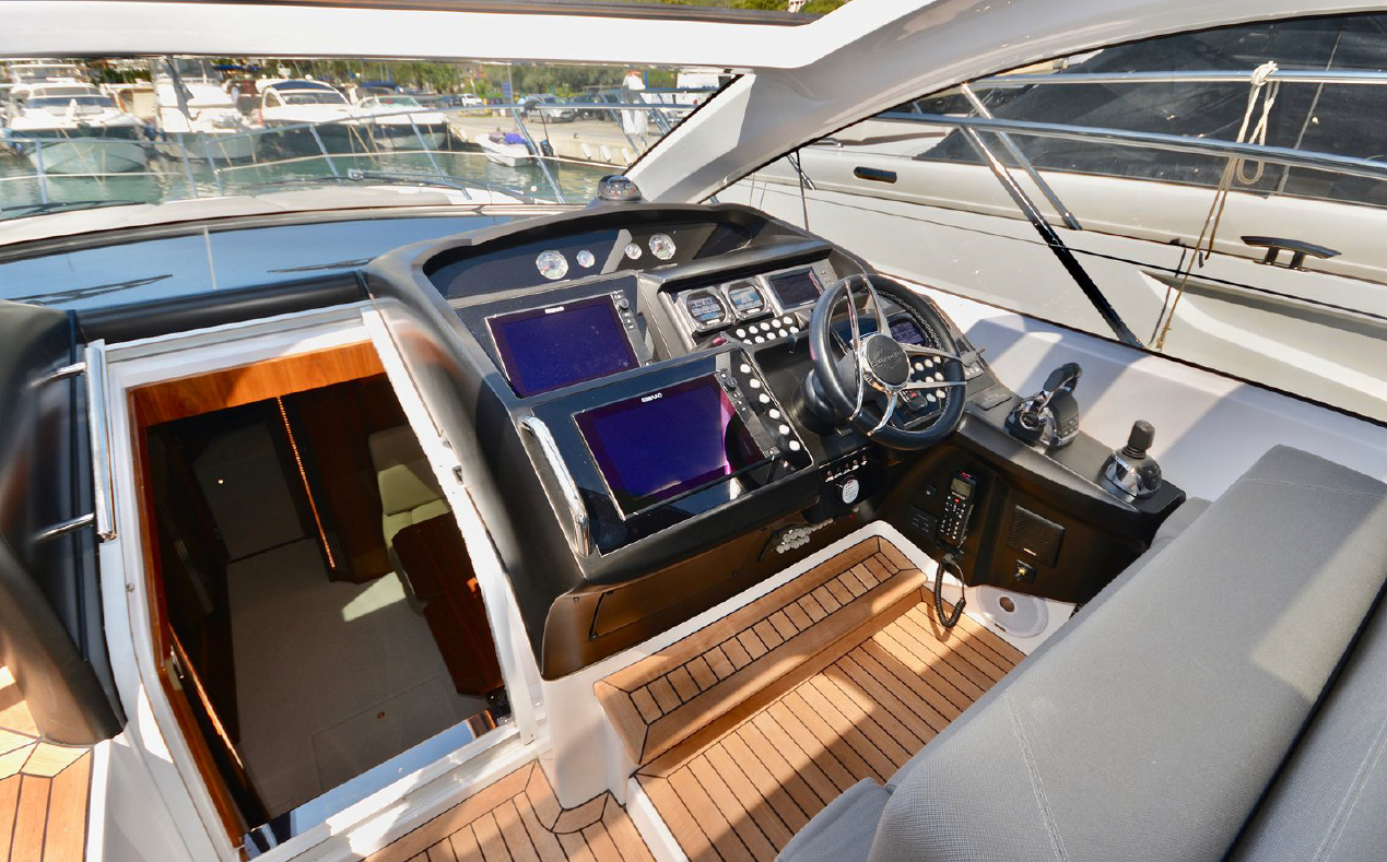 foto: 4 Sunseeker San Remo 485