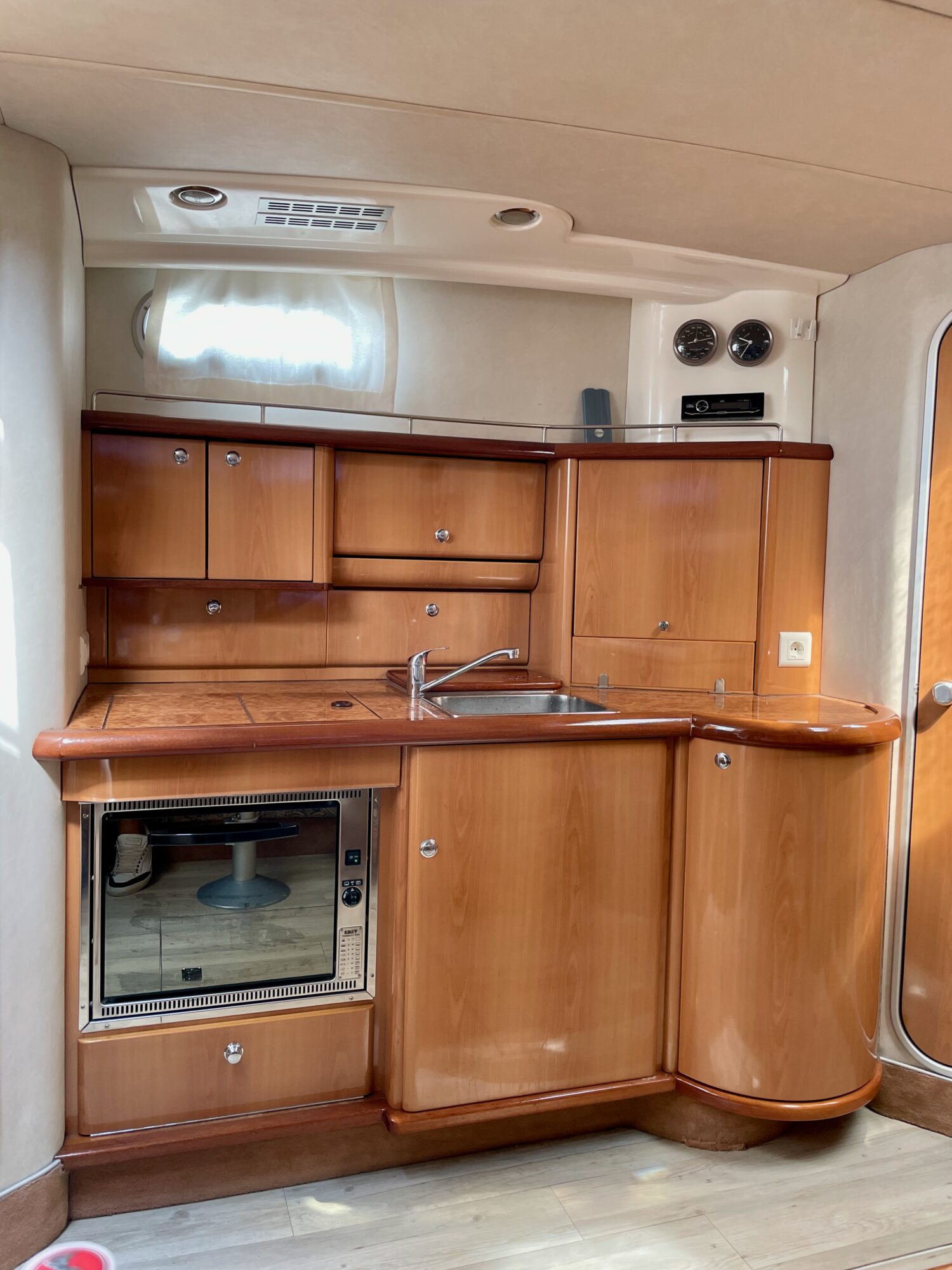 foto: 7 Sealine Sealine S37