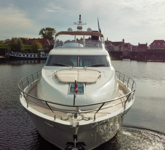 foto: 12 Fairline  Squadron 70