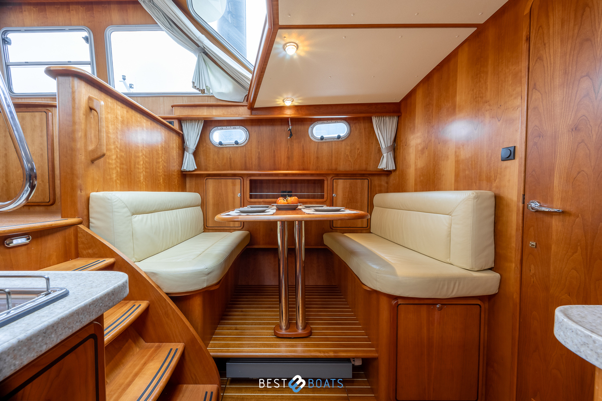 foto: 6 Linssen  Grand Sturdy 430 AC MKII Diamond