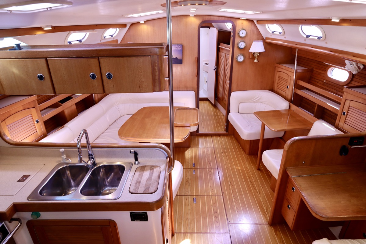 foto: 6 Catalina 470