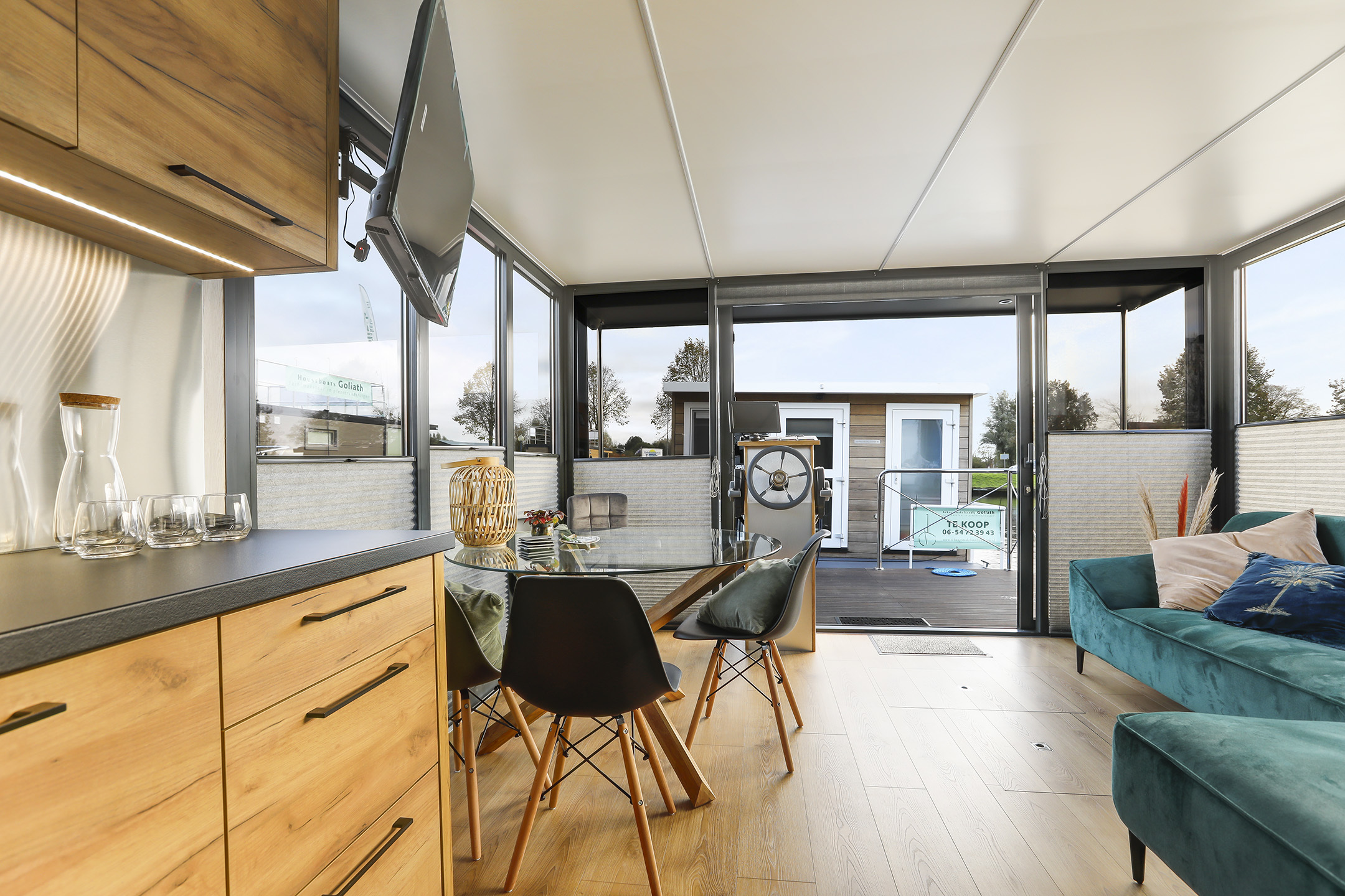 foto: 5 Campi 400 Per Direct In Maasbommel Houseboat