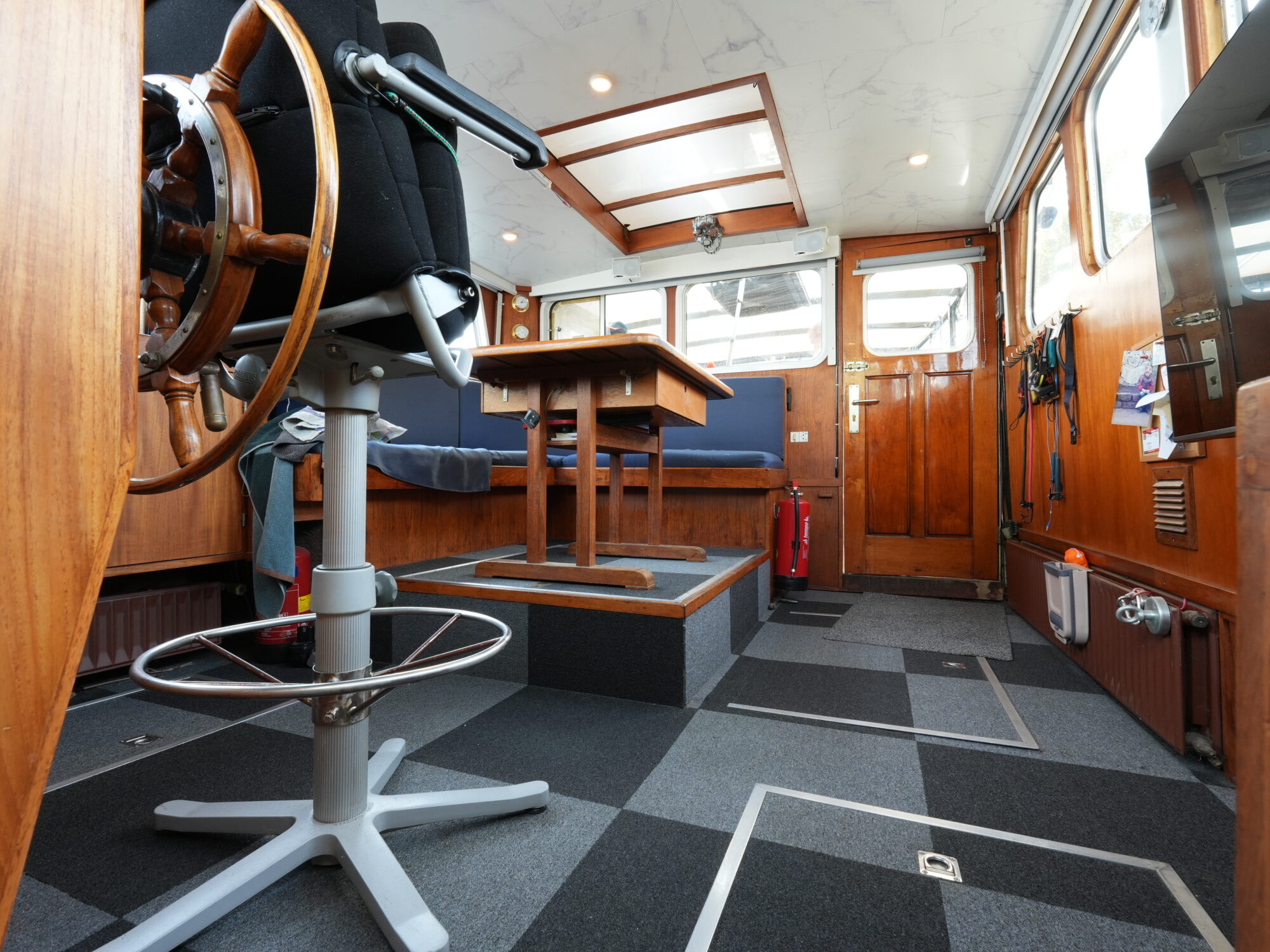 foto: 5 Eltink Eltinkvlet 12.85 Duw-Sleepboot met SI