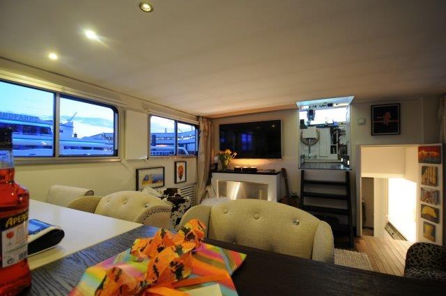 foto: 10 Motorschip 25.00