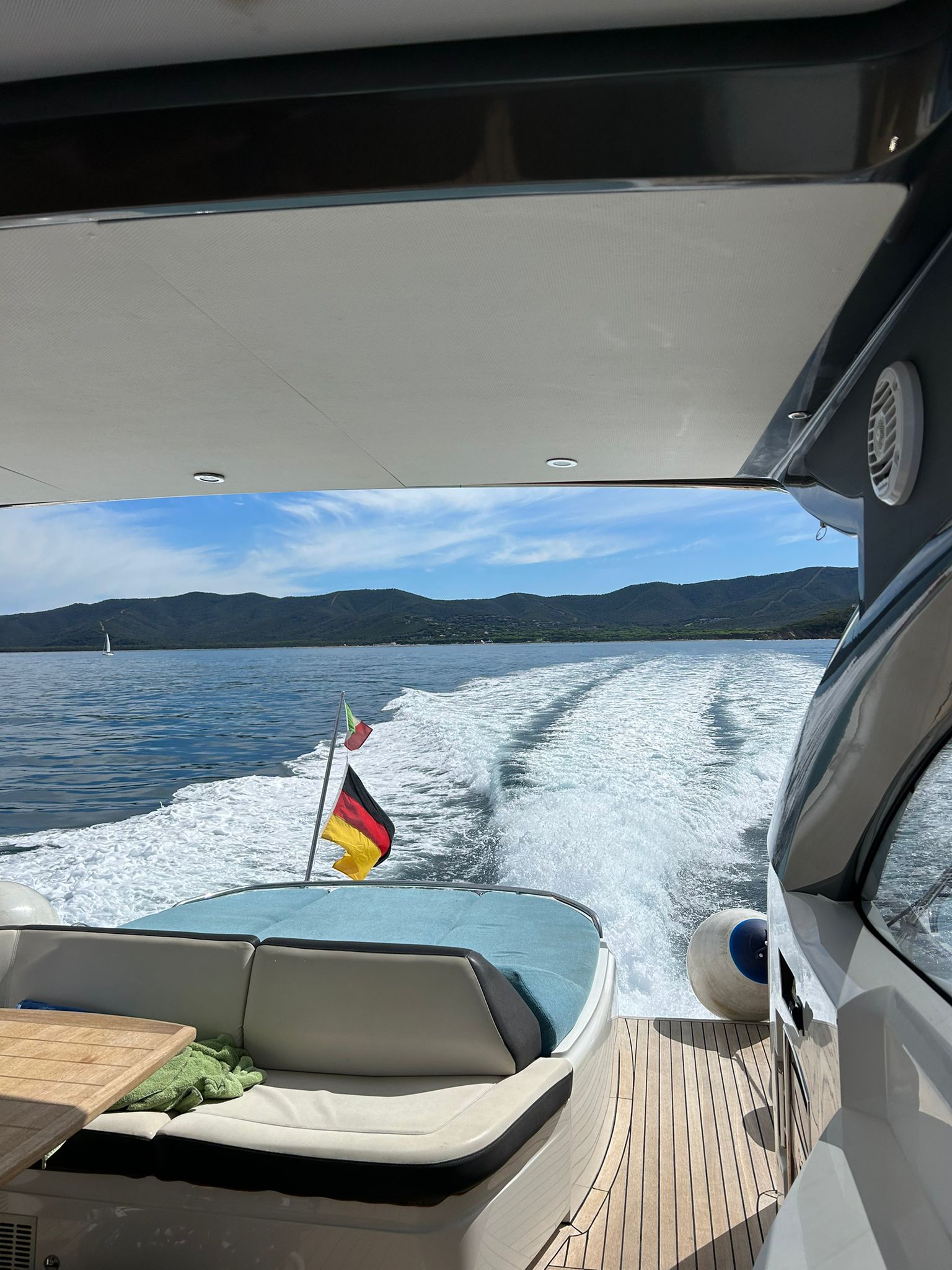 foto: 6 Princess V48